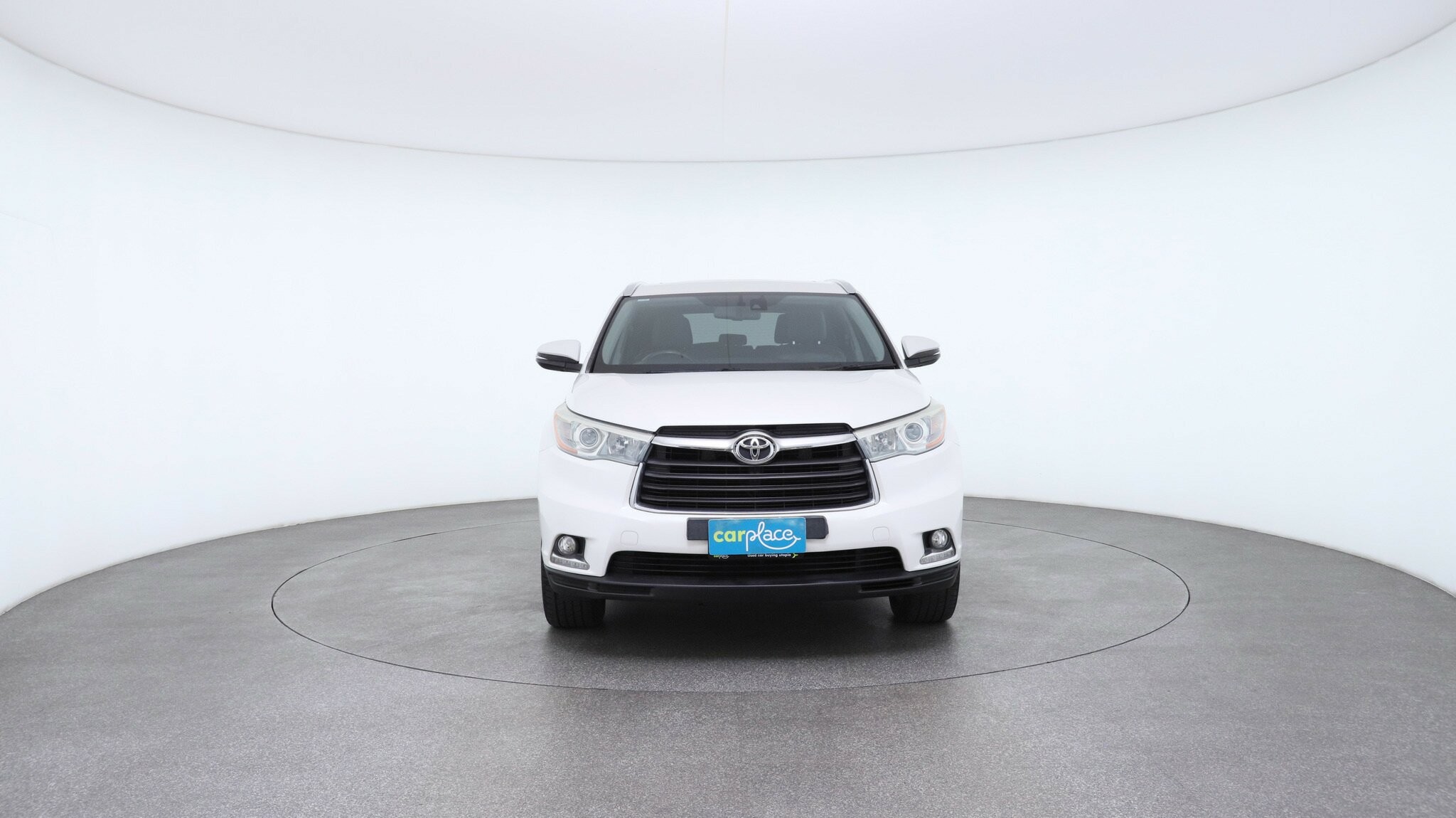 Toyota Kluger image 2