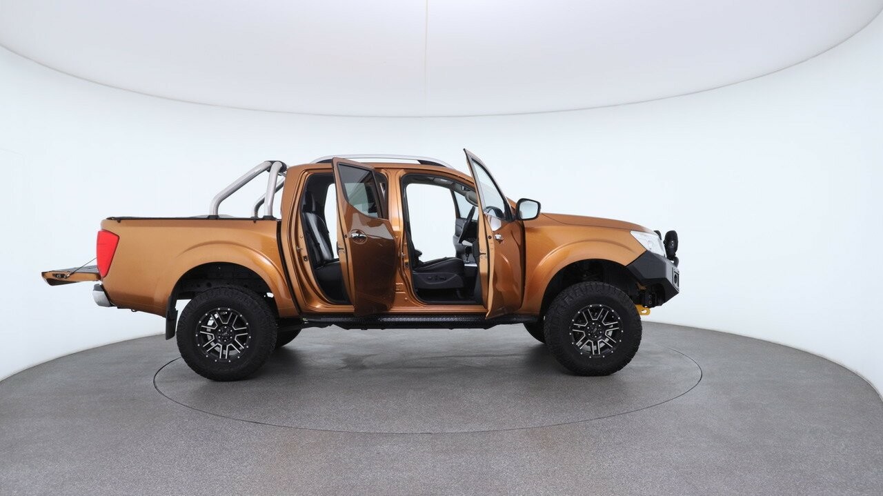 Nissan Navara image 4