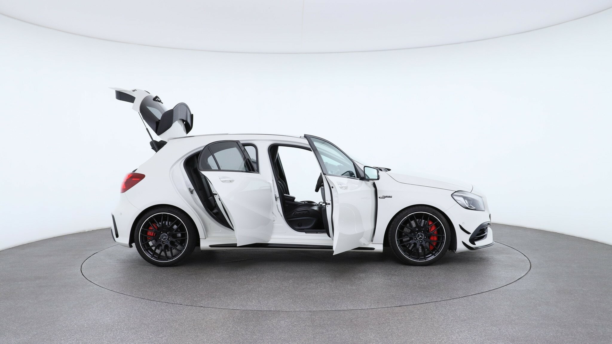 Mercedes Benz A-class image 4