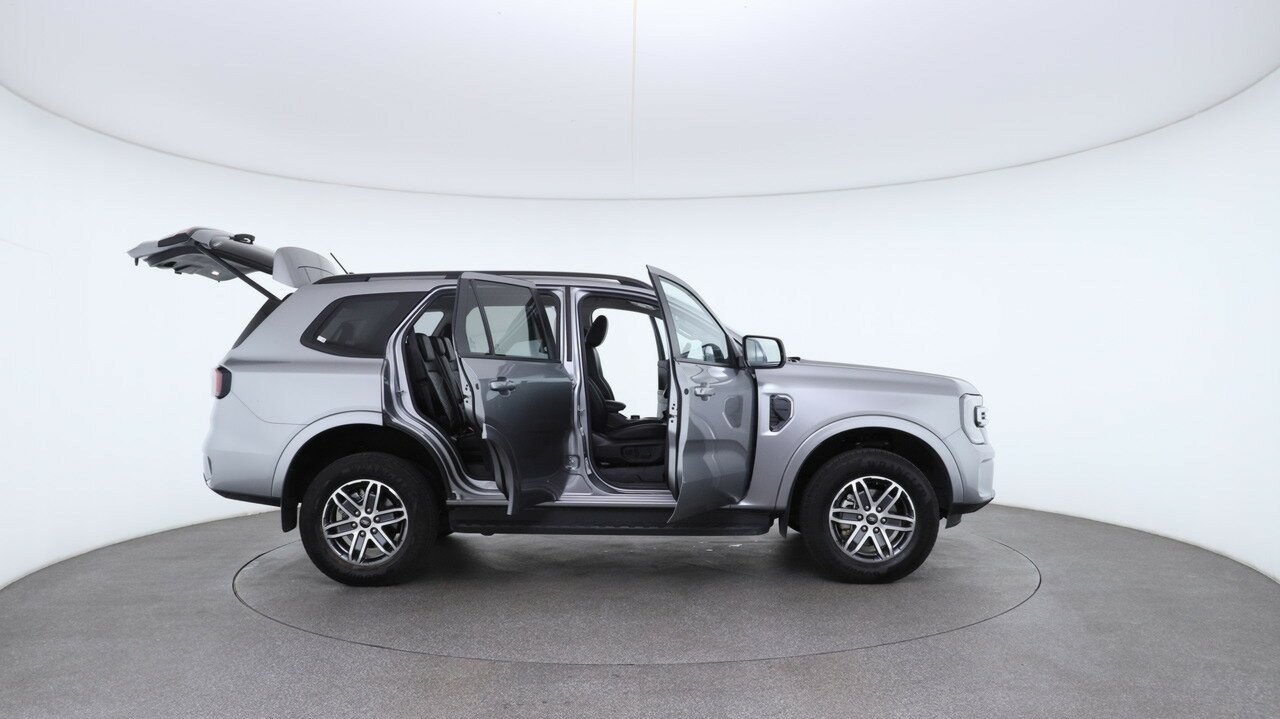 Ford Everest image 4