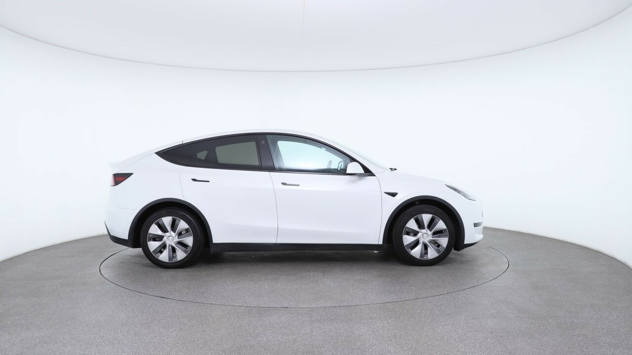 Tesla Model Y image 3