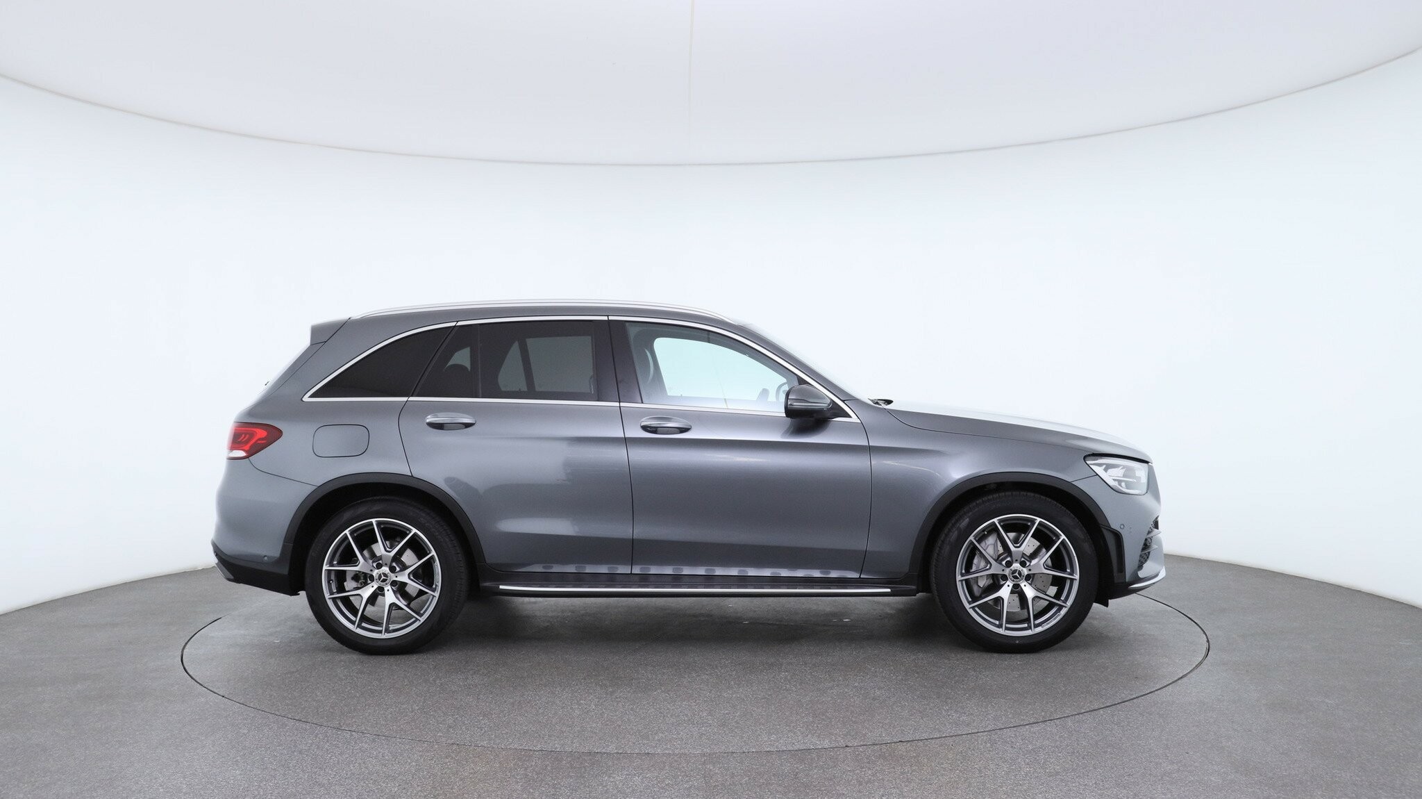 Mercedes Benz Glc-class image 3