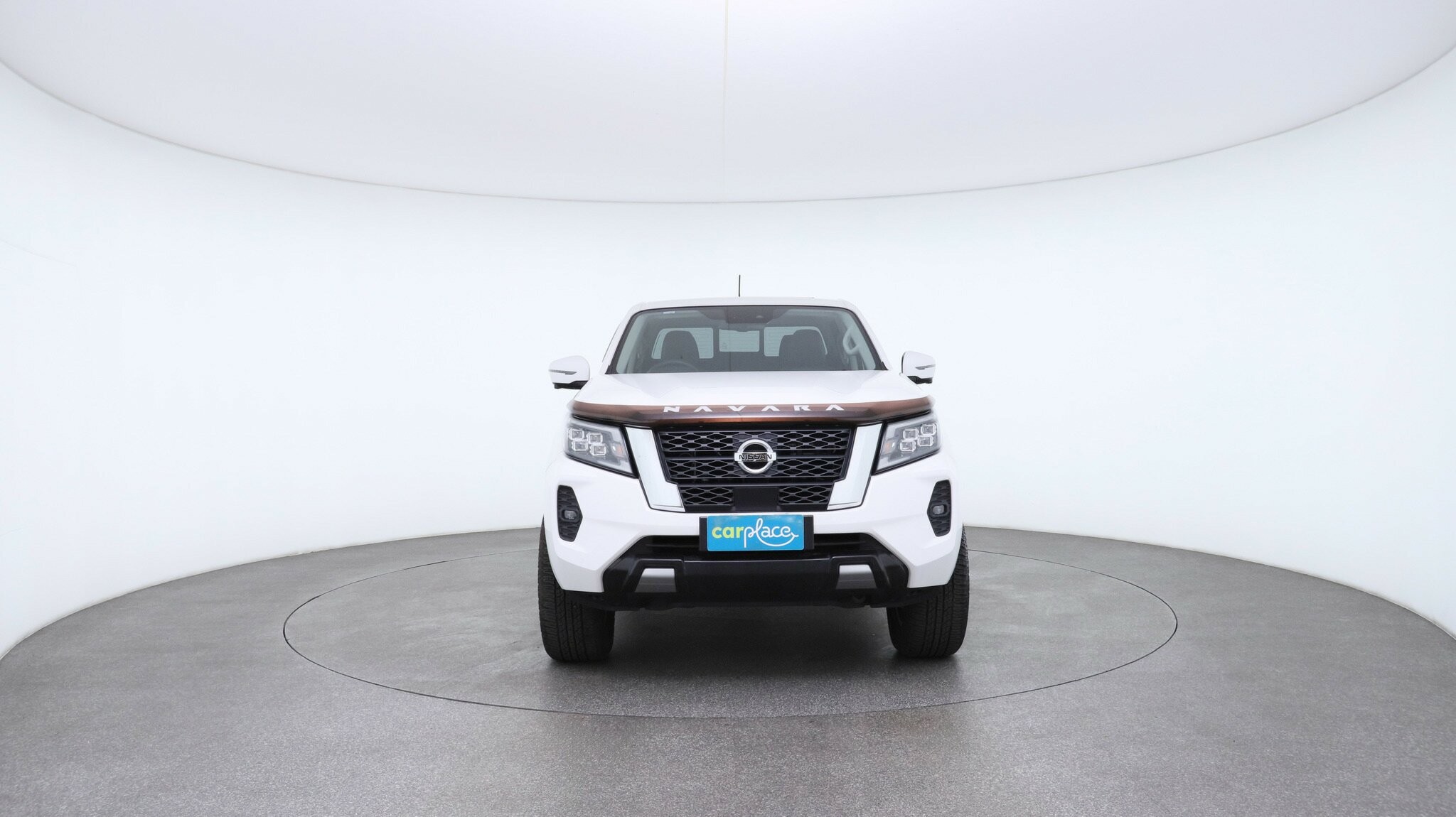Nissan Navara image 2