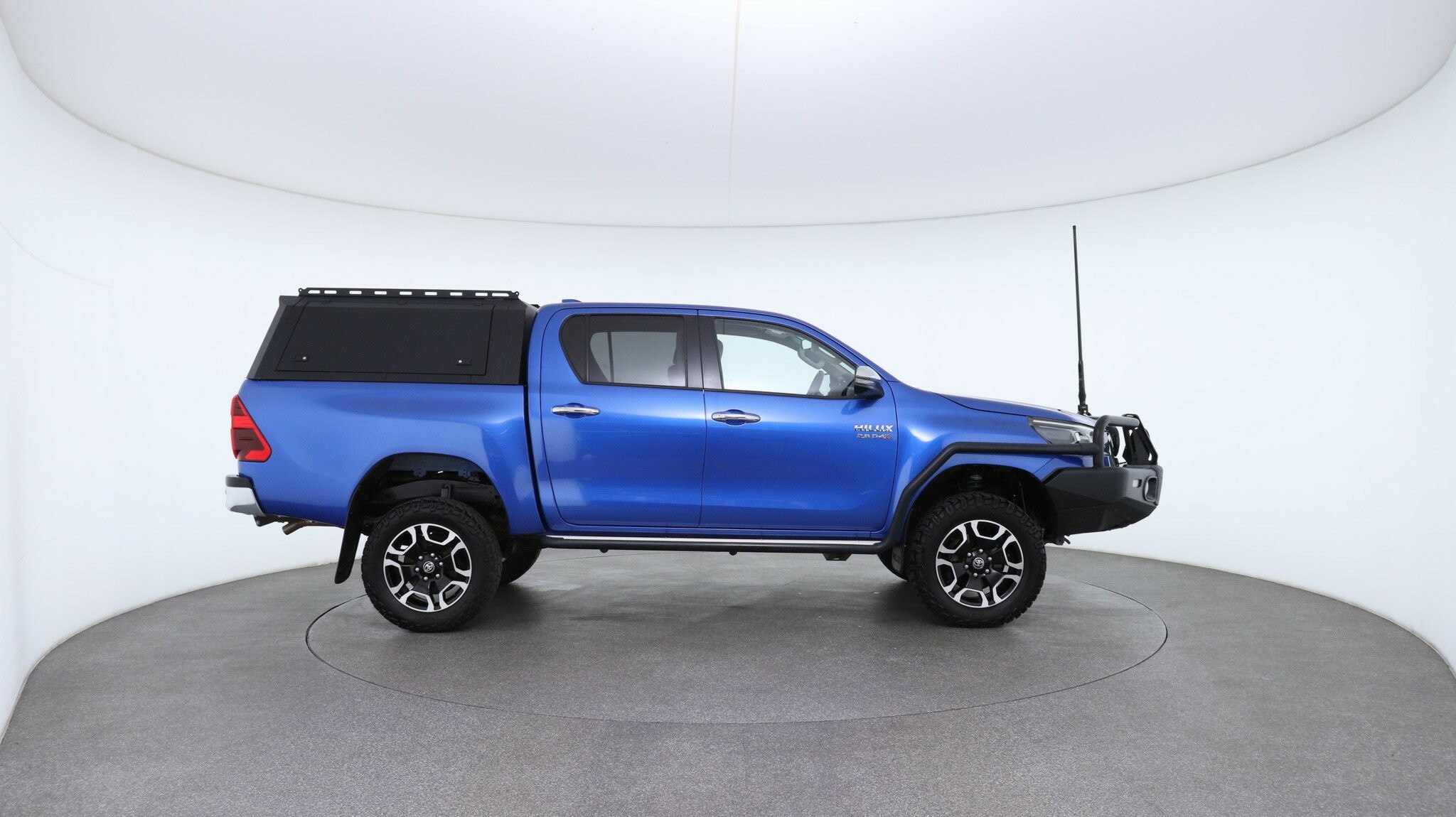 Toyota Hilux image 4