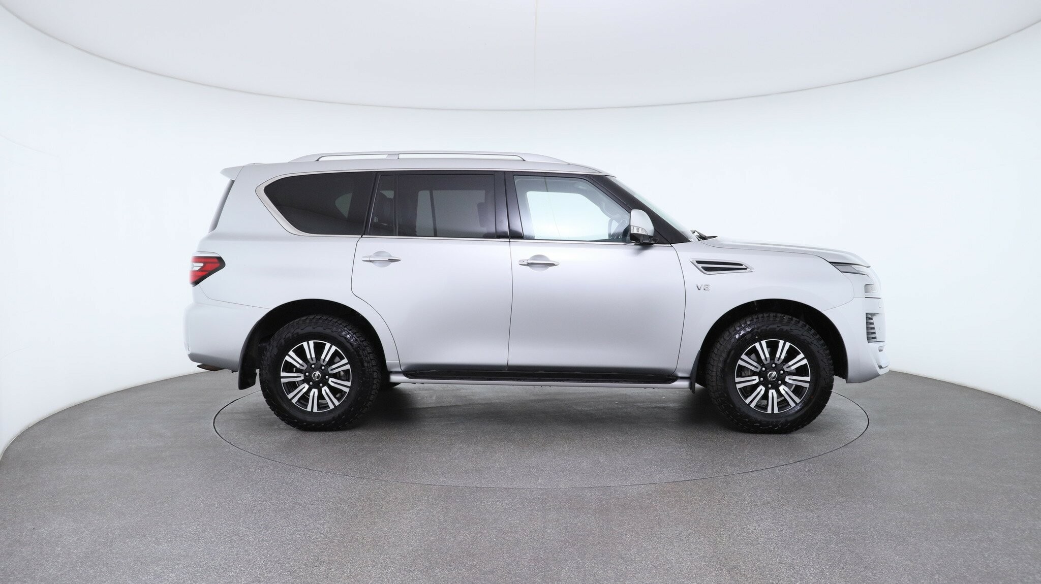 Nissan Patrol image 4