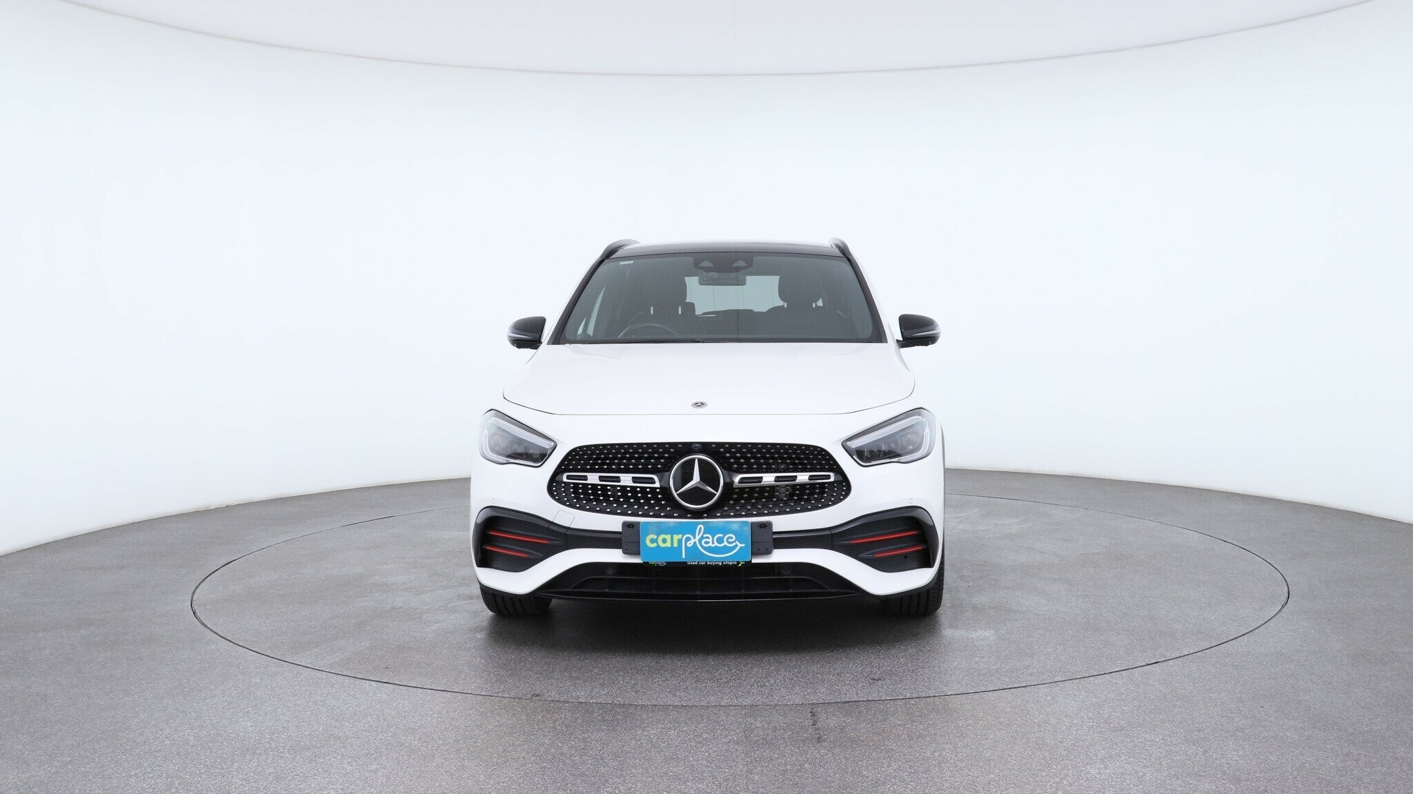 Mercedes Benz Gla-class image 2
