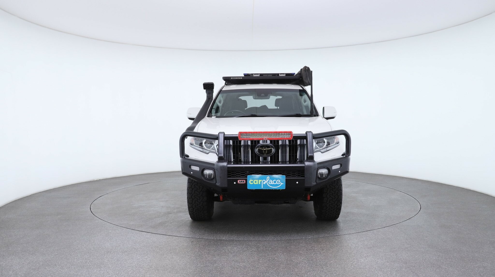 Toyota Landcruiser Prado image 3