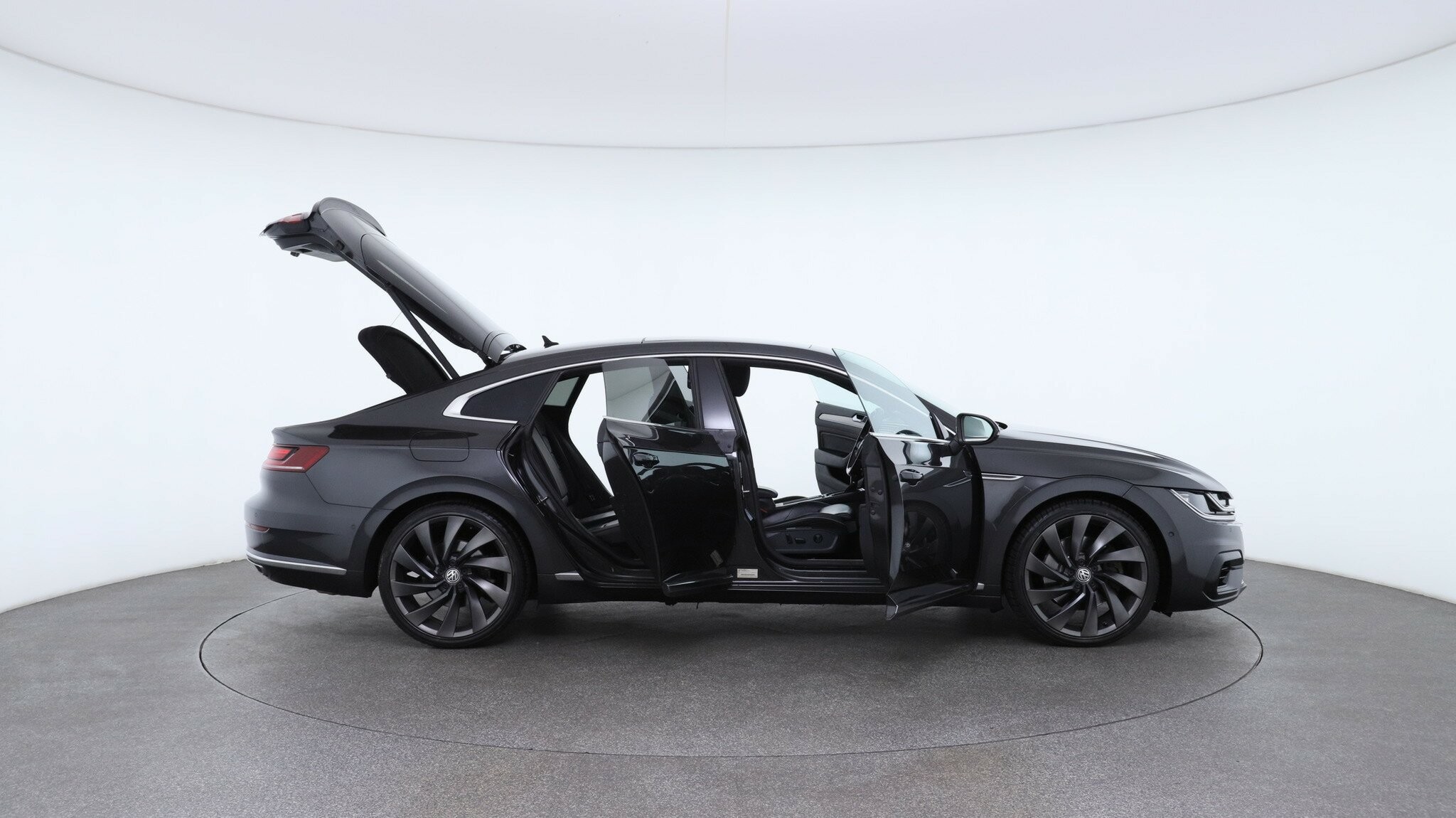 Volkswagen Arteon image 4