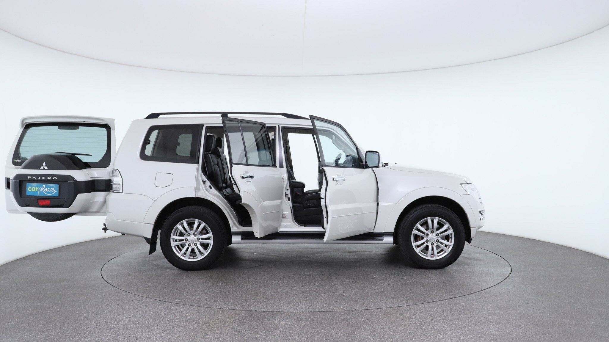 Mitsubishi Pajero image 4