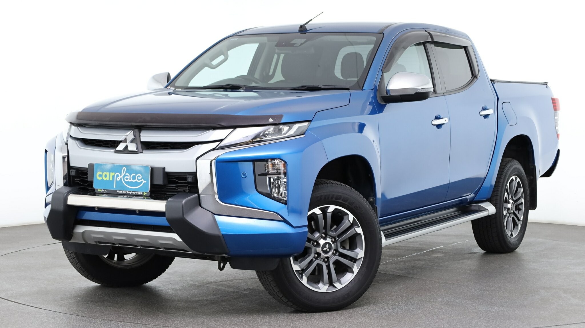 Mitsubishi Triton image 1