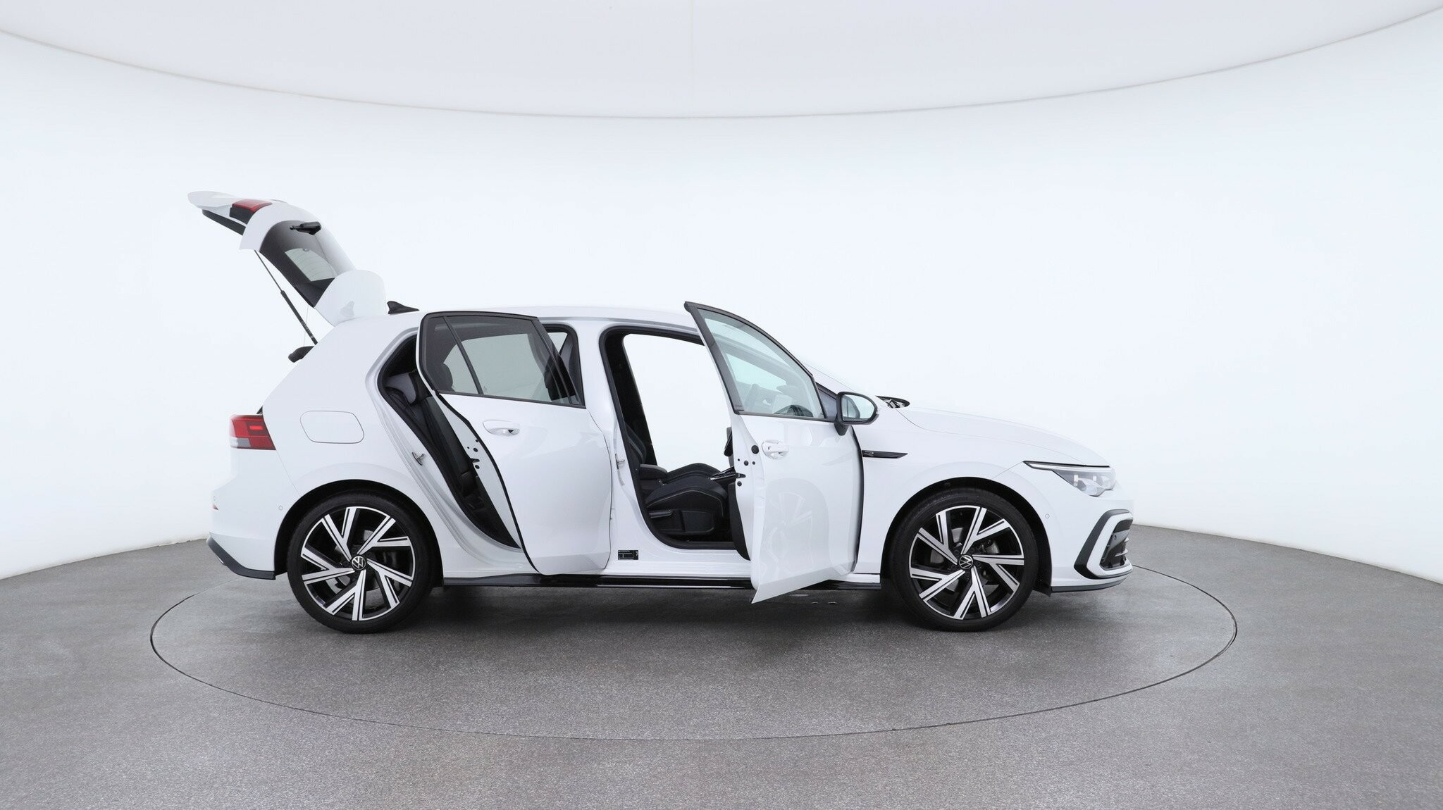 Volkswagen Golf image 4