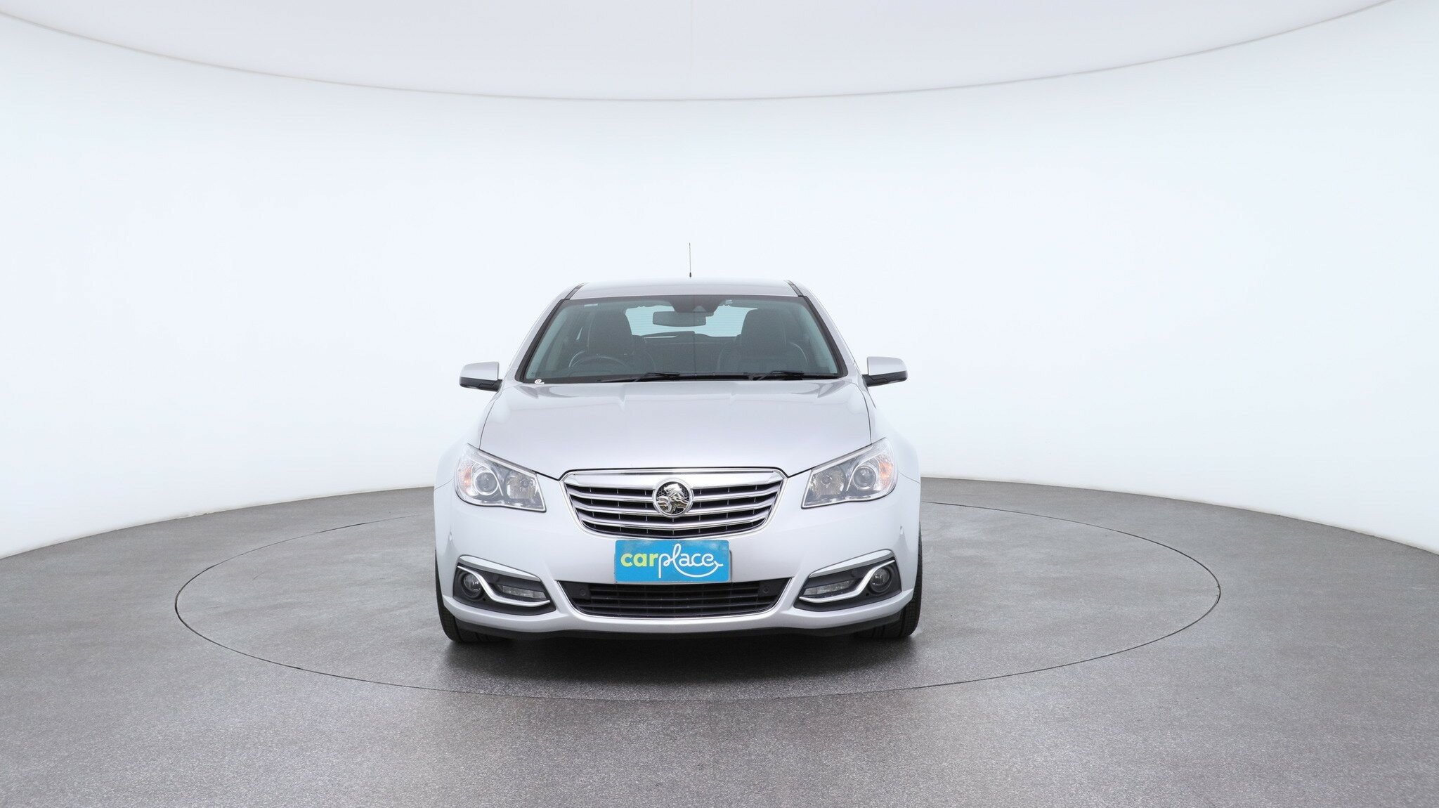 Holden Calais image 3