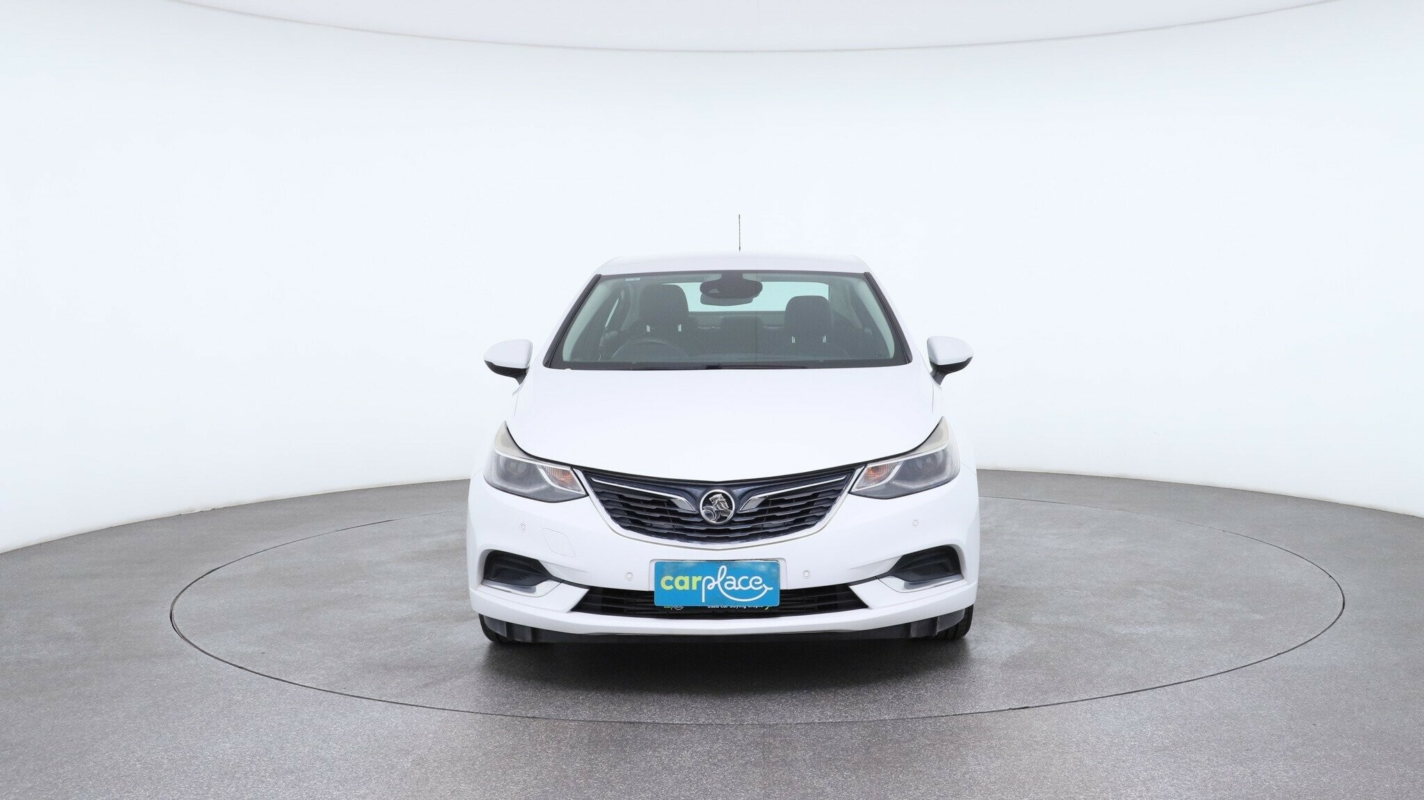 Holden Astra image 2