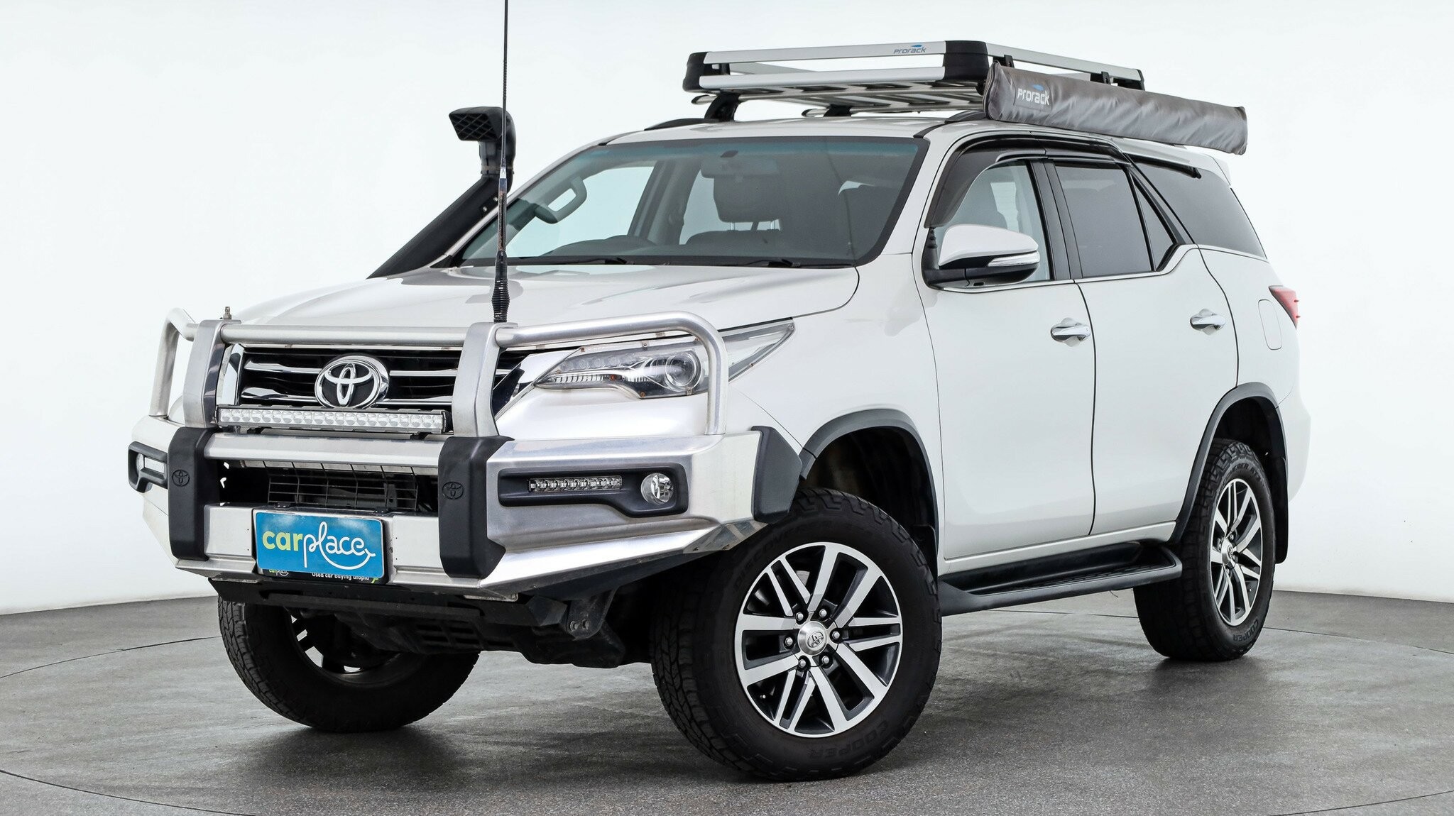Toyota Fortuner image 1