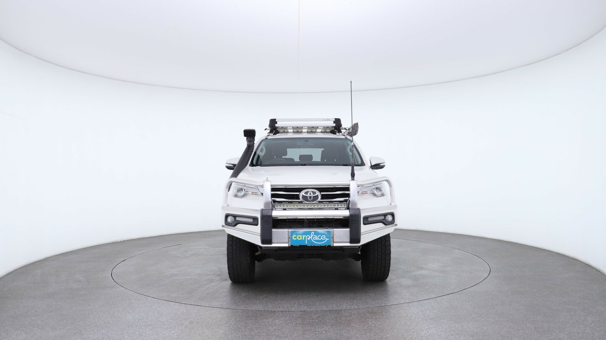 Toyota Fortuner image 2