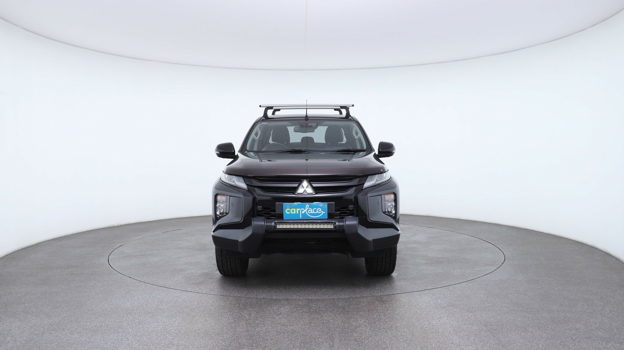 Mitsubishi Triton image 2