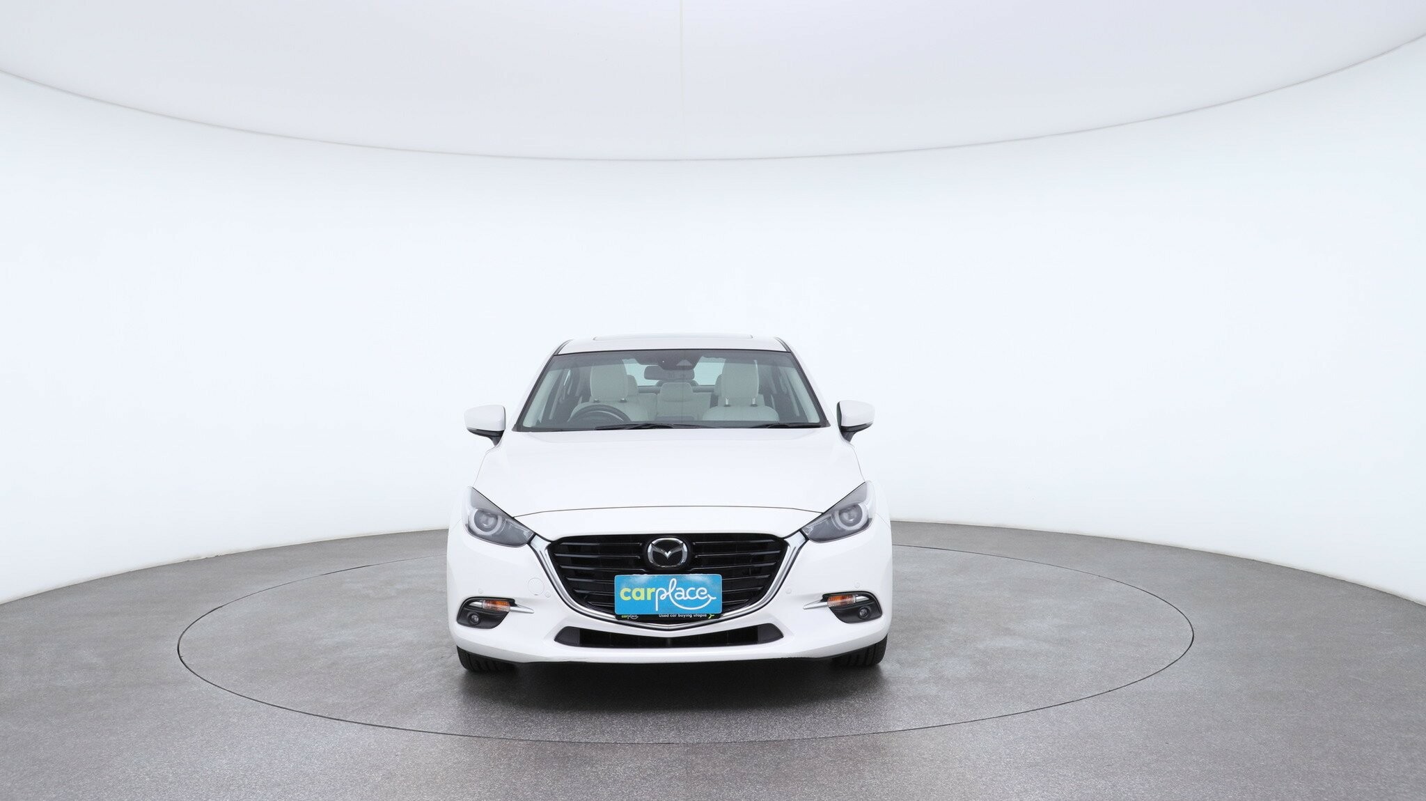 Mazda 3 image 2