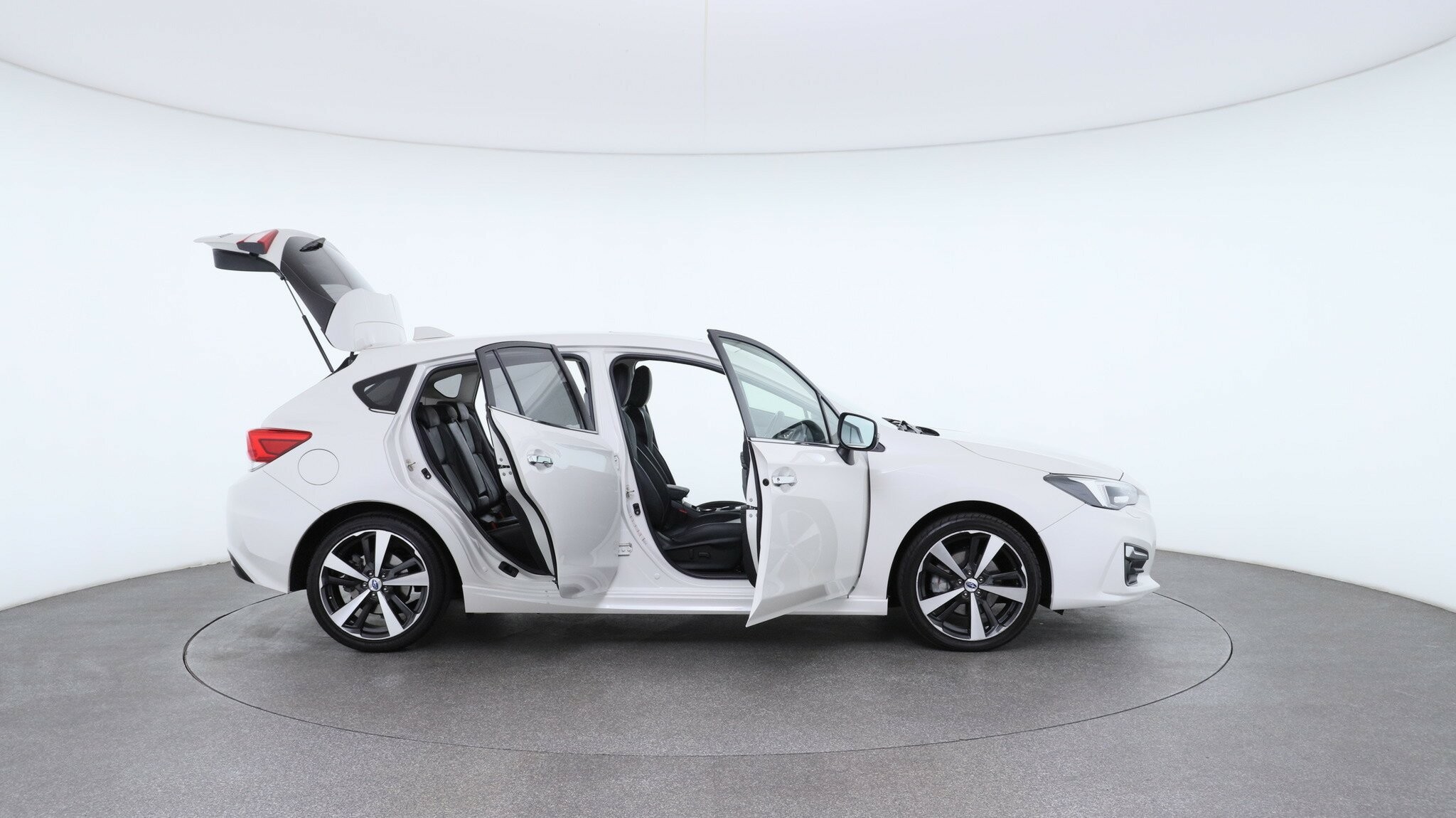 Subaru Impreza image 4