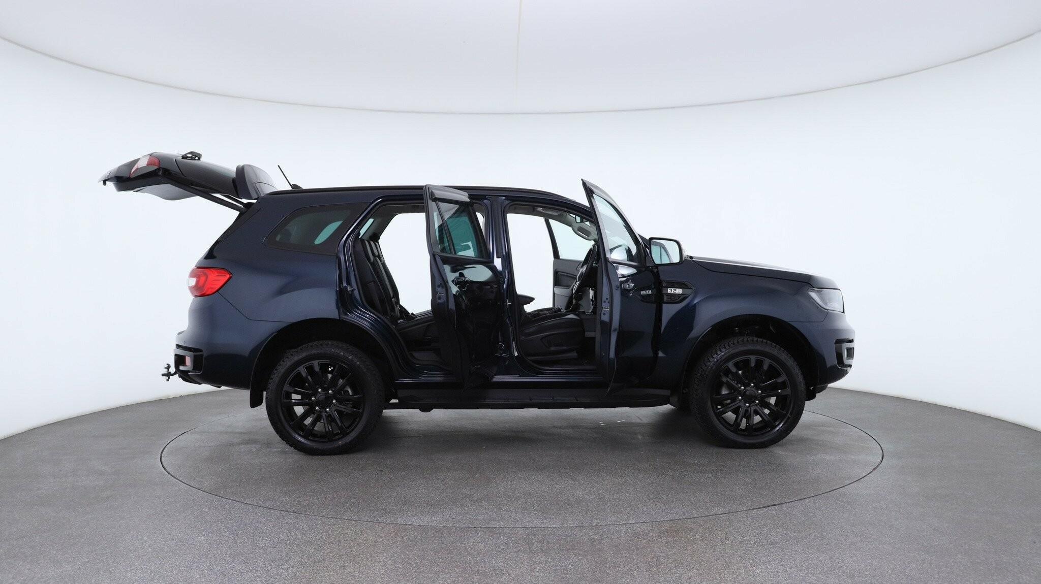 Ford Everest image 4