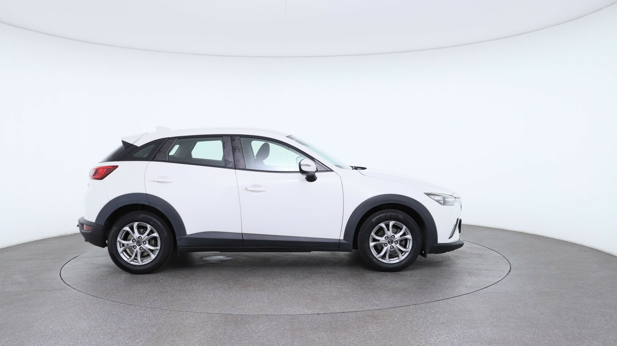 Mazda Cx-3 image 3