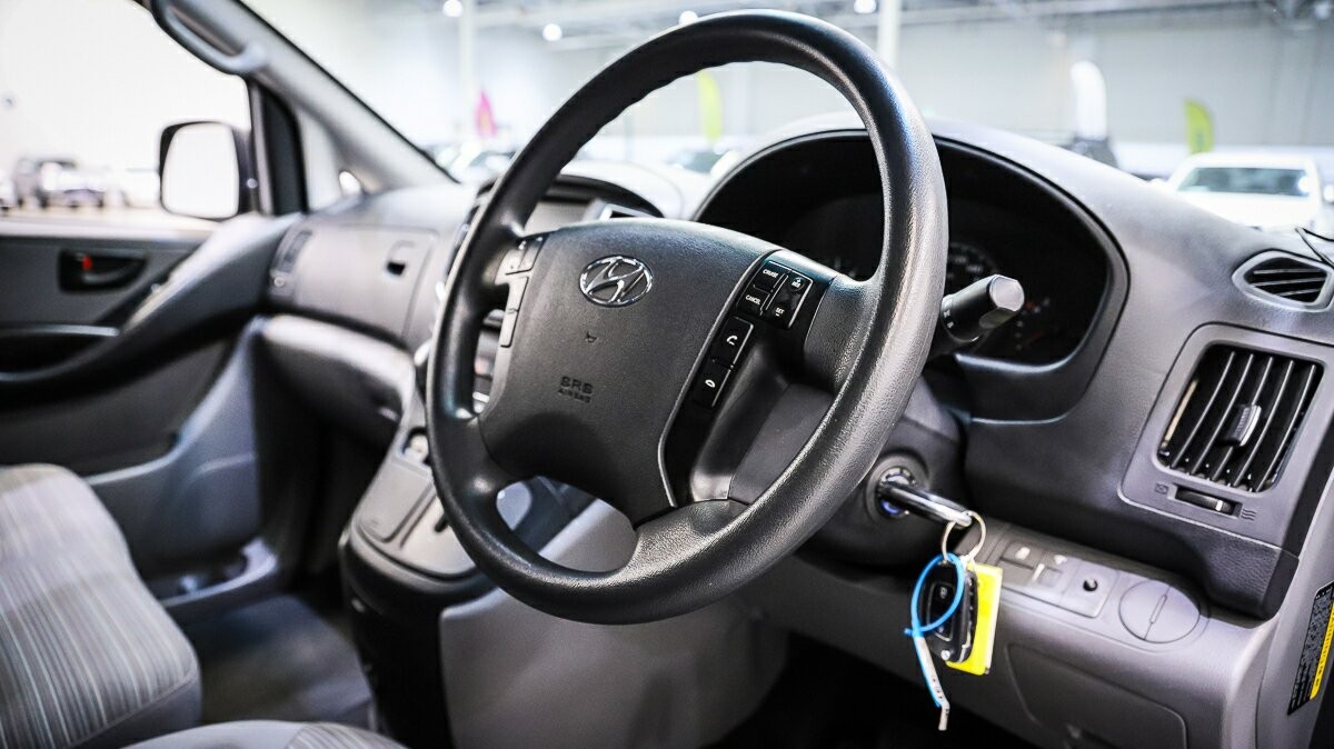 Hyundai Iload image 4