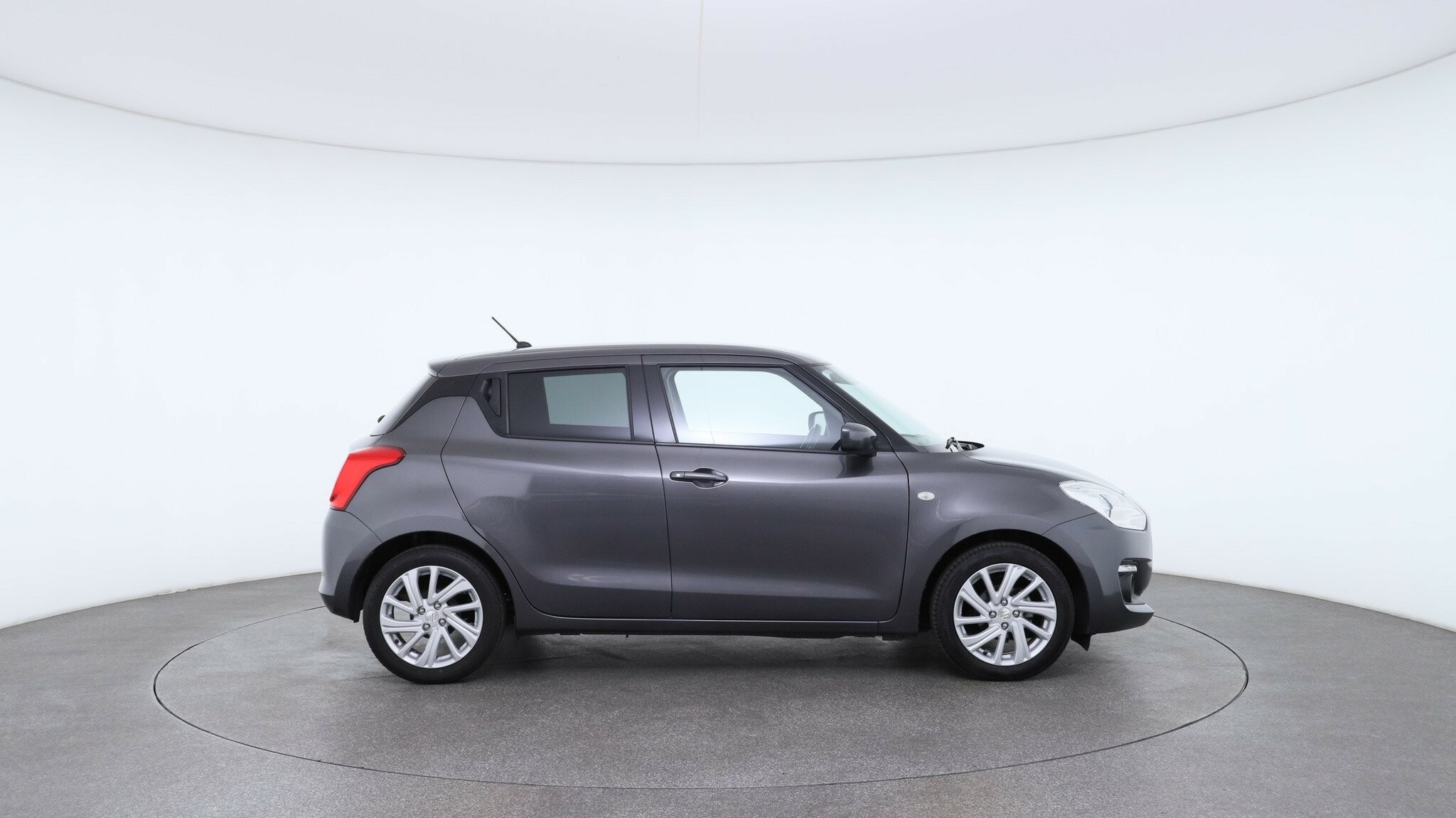 Suzuki Swift image 3