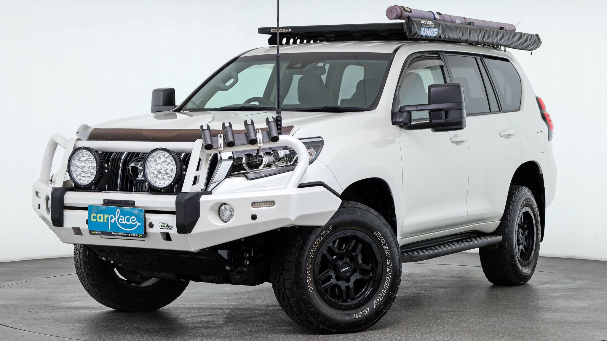 Toyota Landcruiser Prado image 2