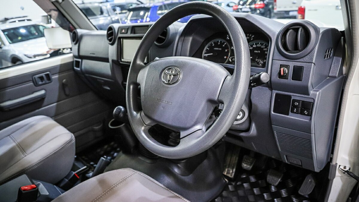 Toyota Landcruiser image 4