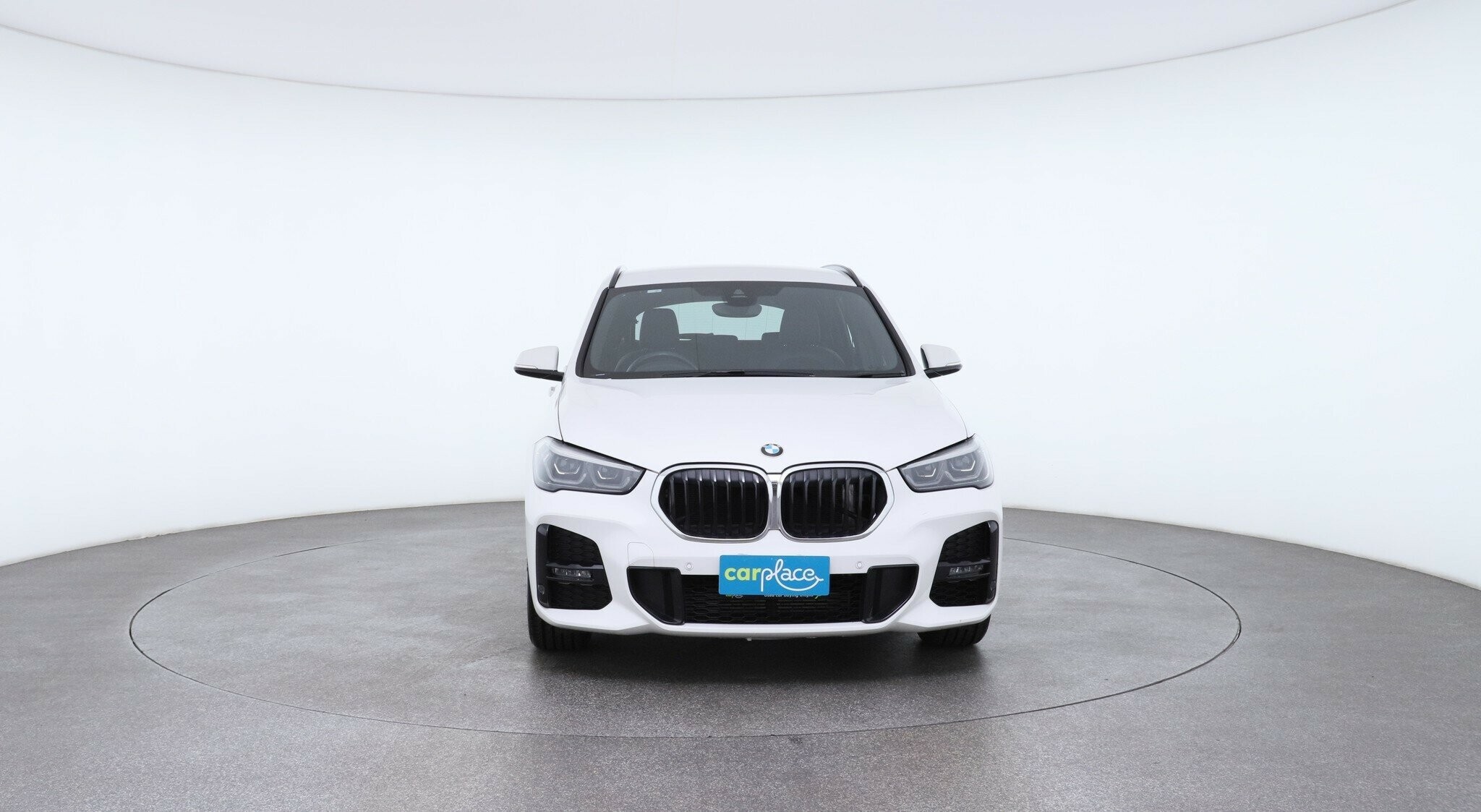 BMW X1 image 2