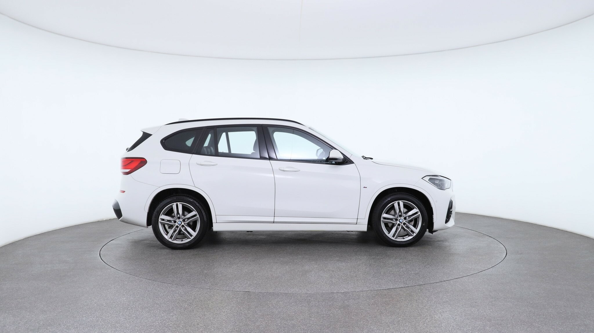 BMW X1 image 3