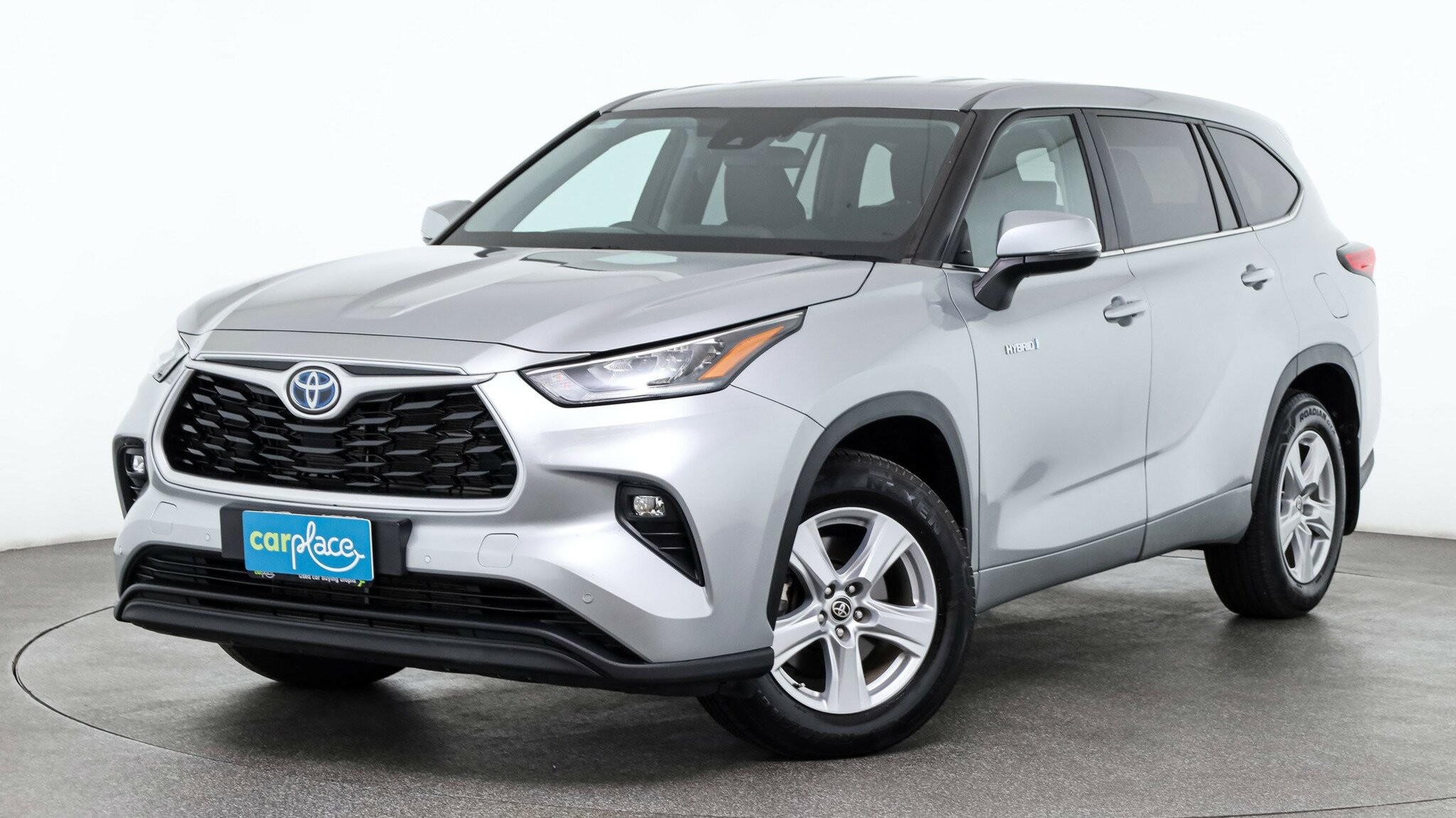 Toyota Kluger image 1