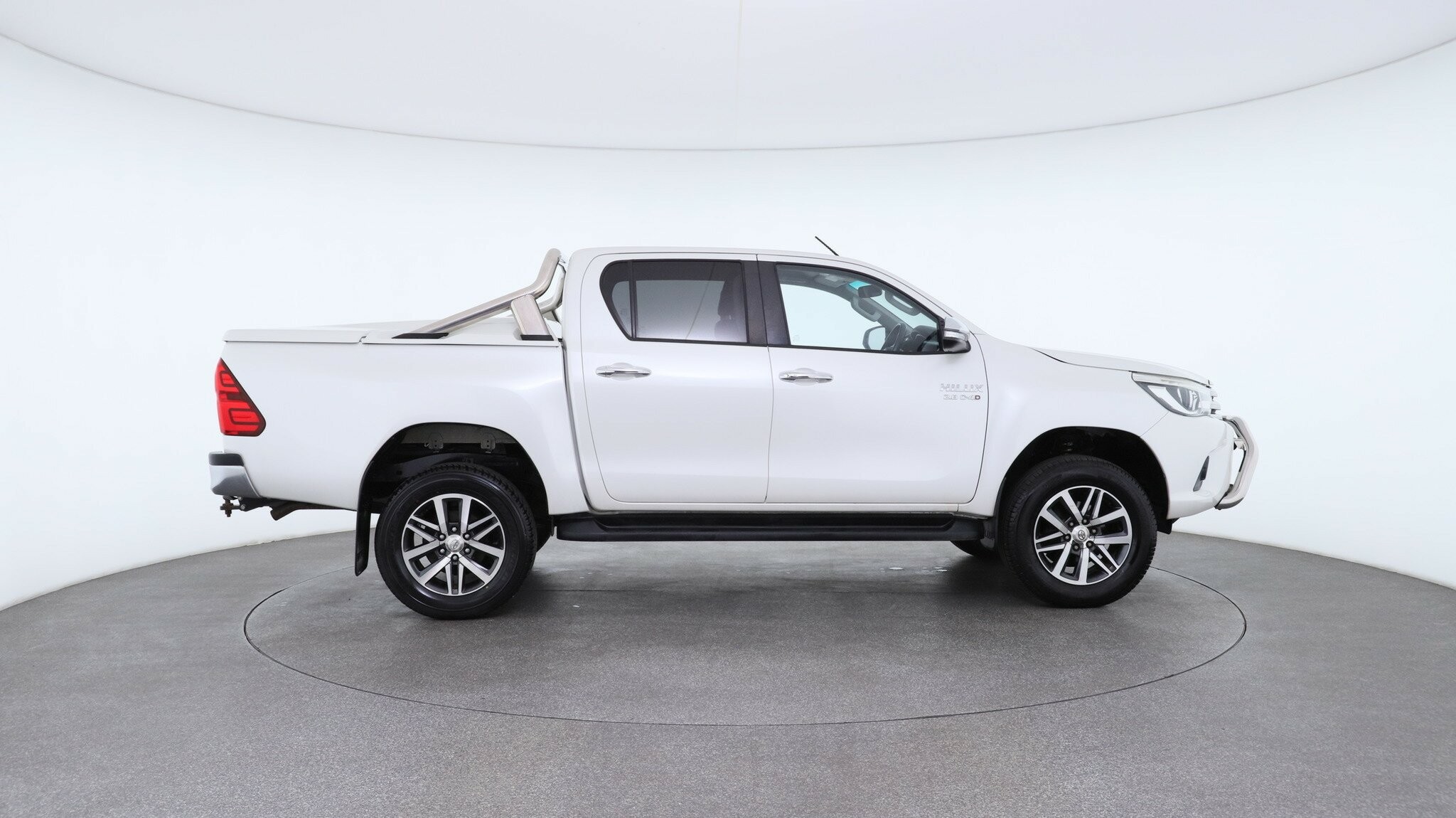 Toyota Hilux image 4