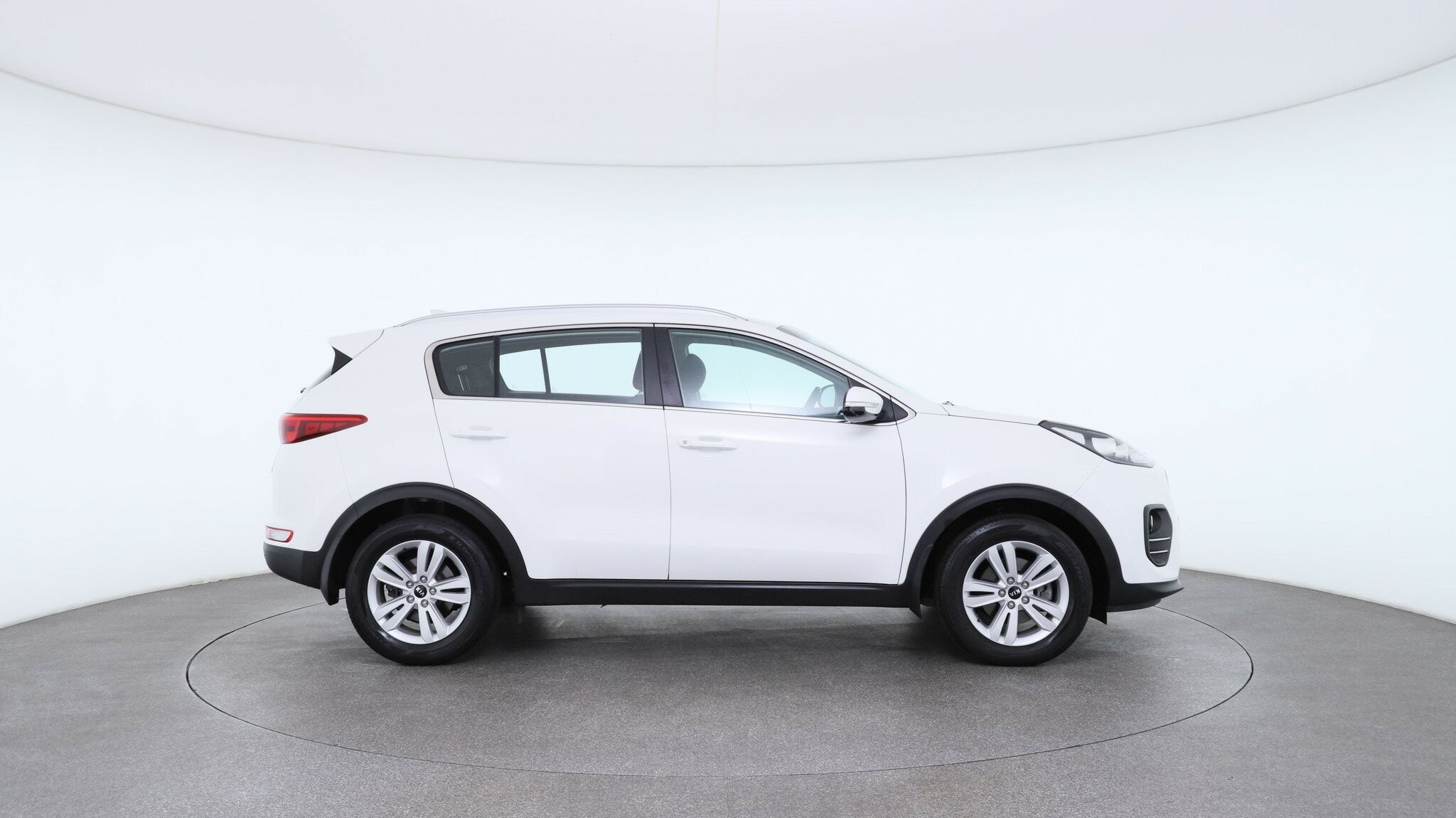 Kia Sportage image 3