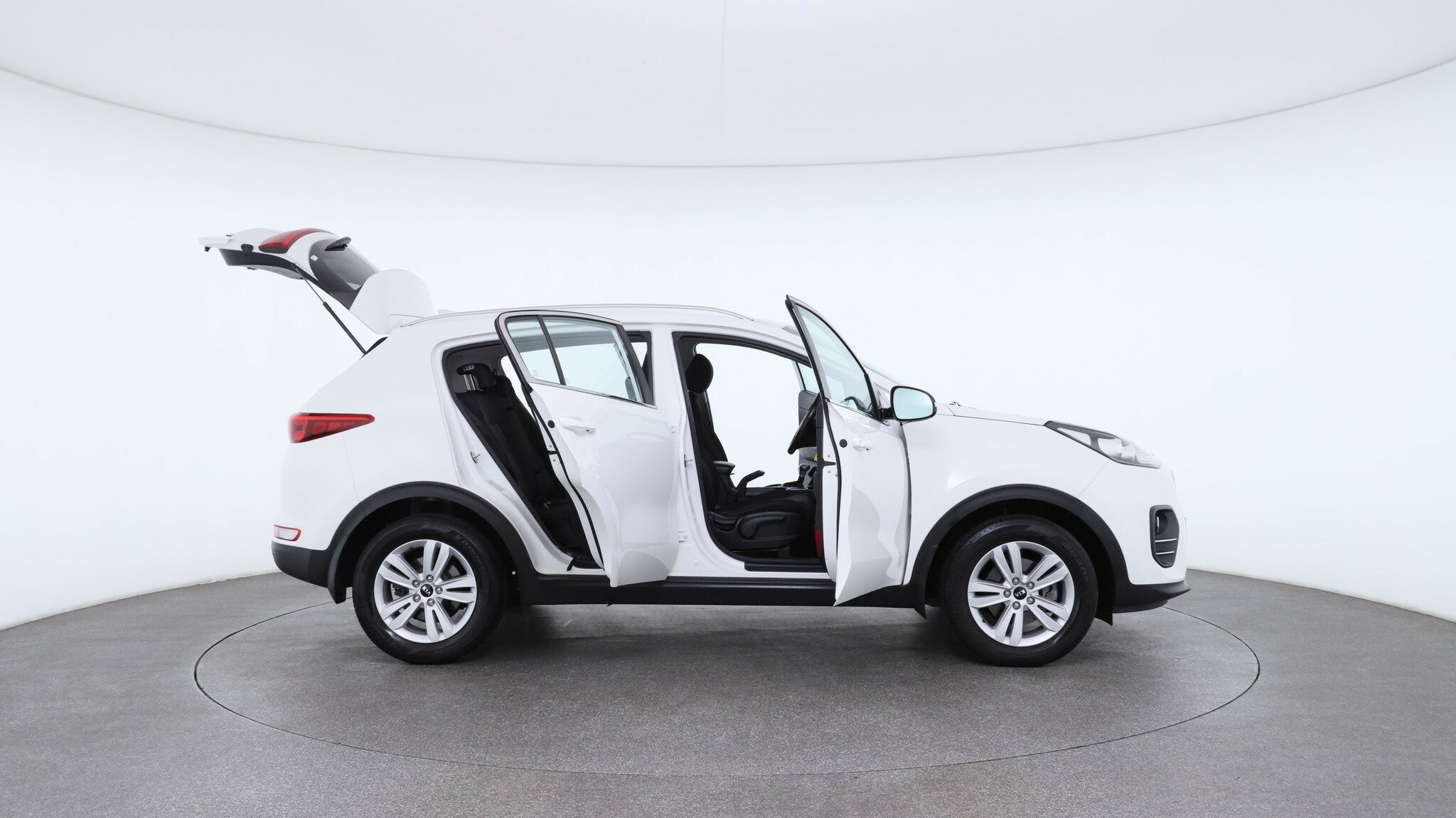 Kia Sportage image 4