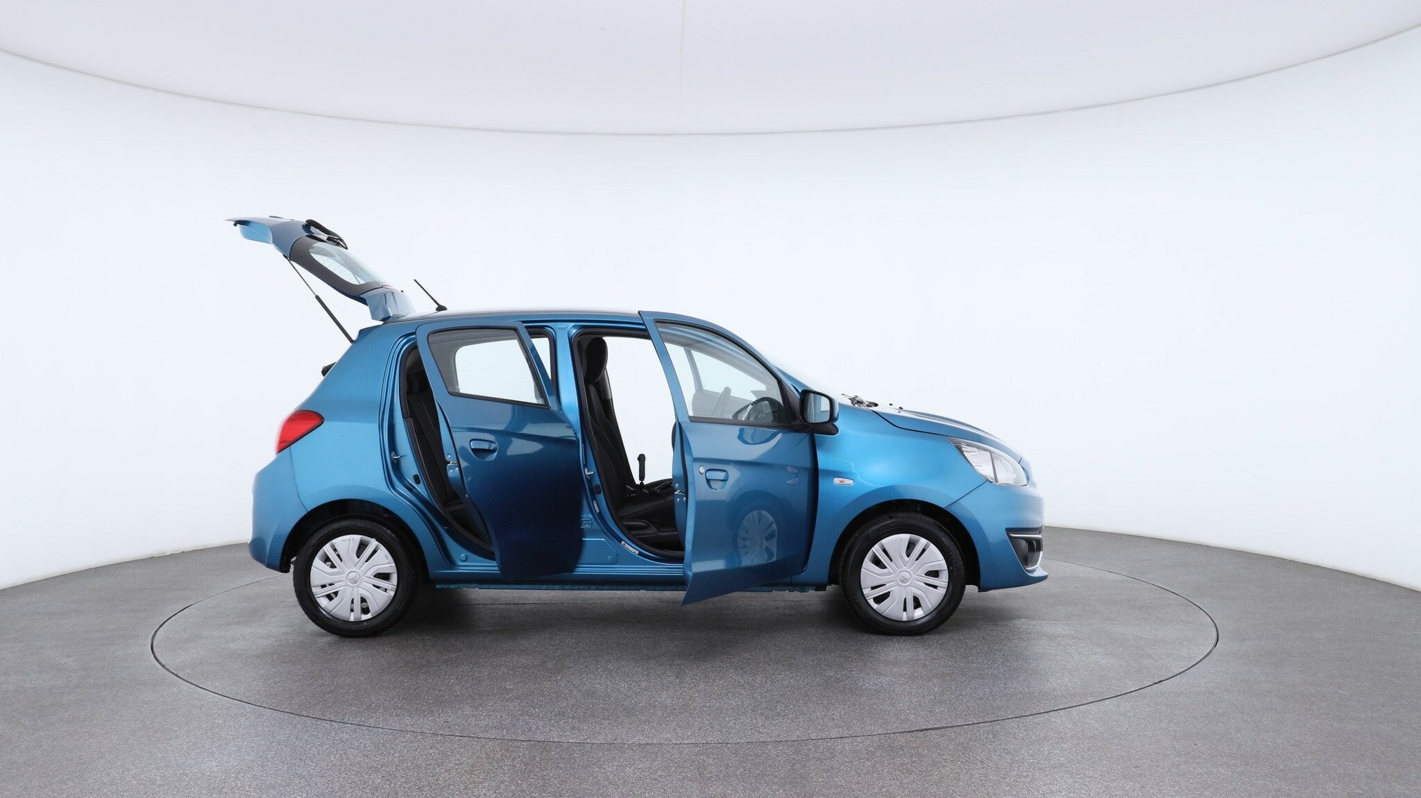 Mitsubishi Mirage image 4