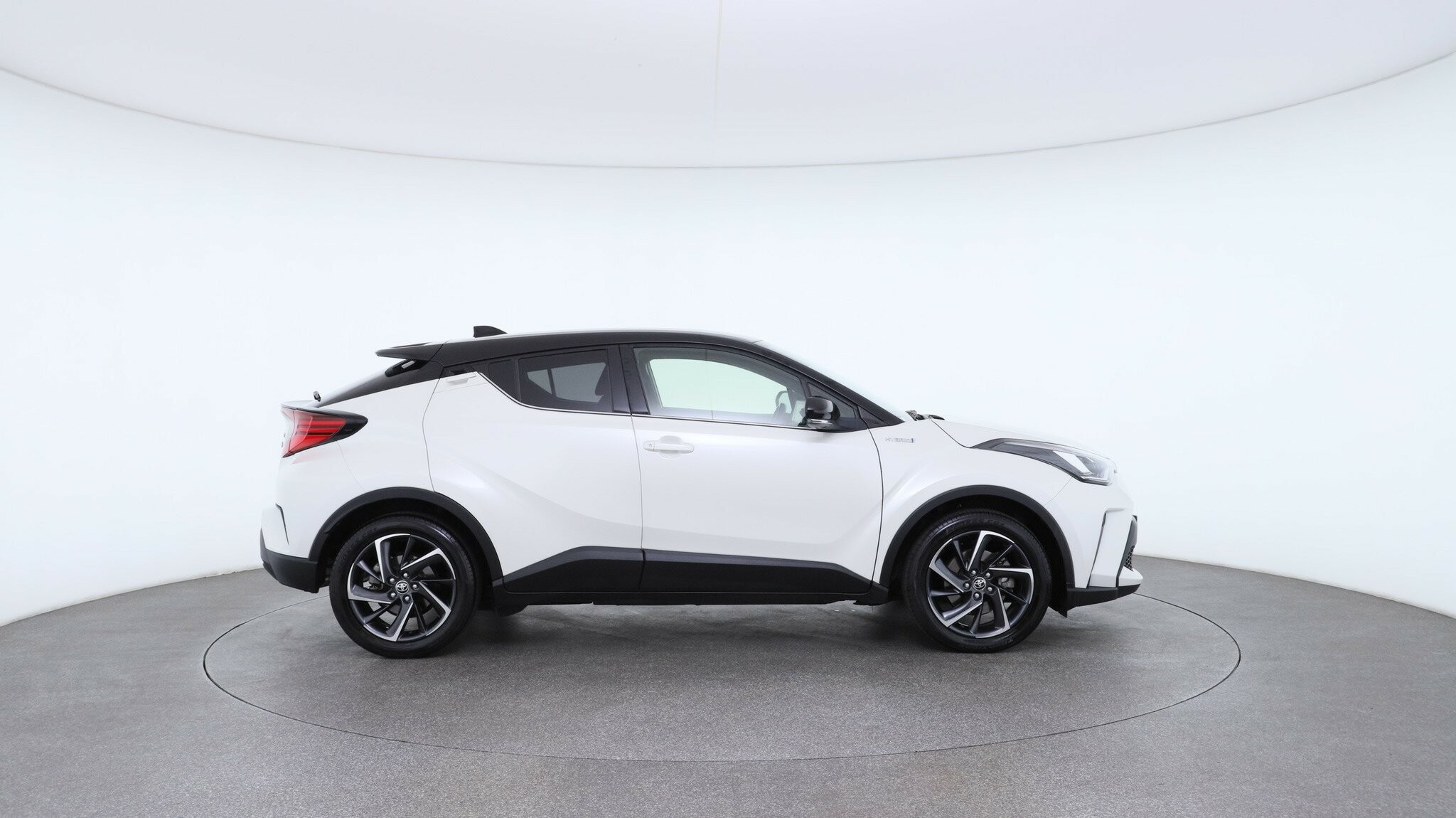 Toyota C-hr image 3