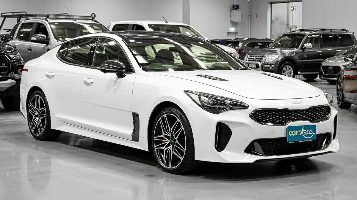 Kia Stinger image 3