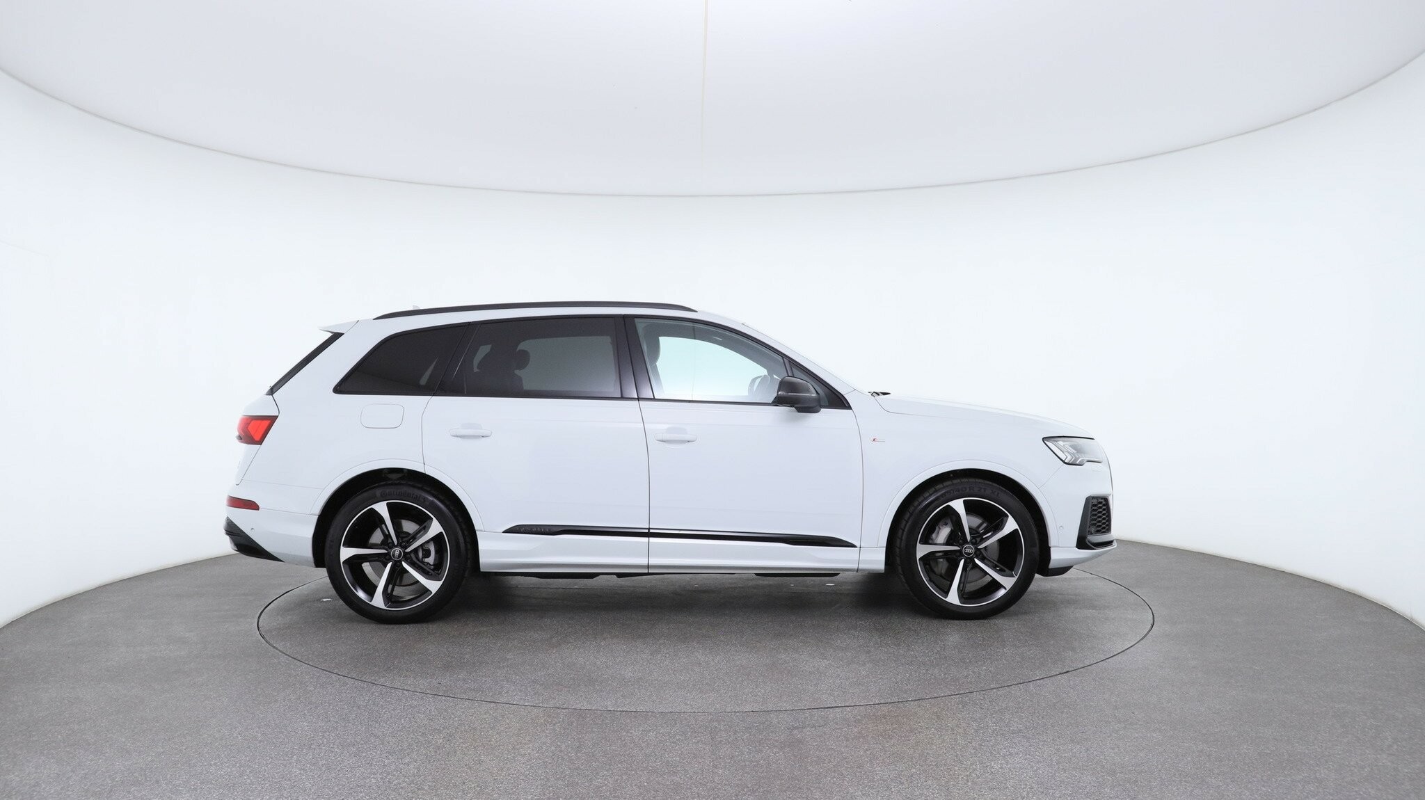 Audi Q7 image 3