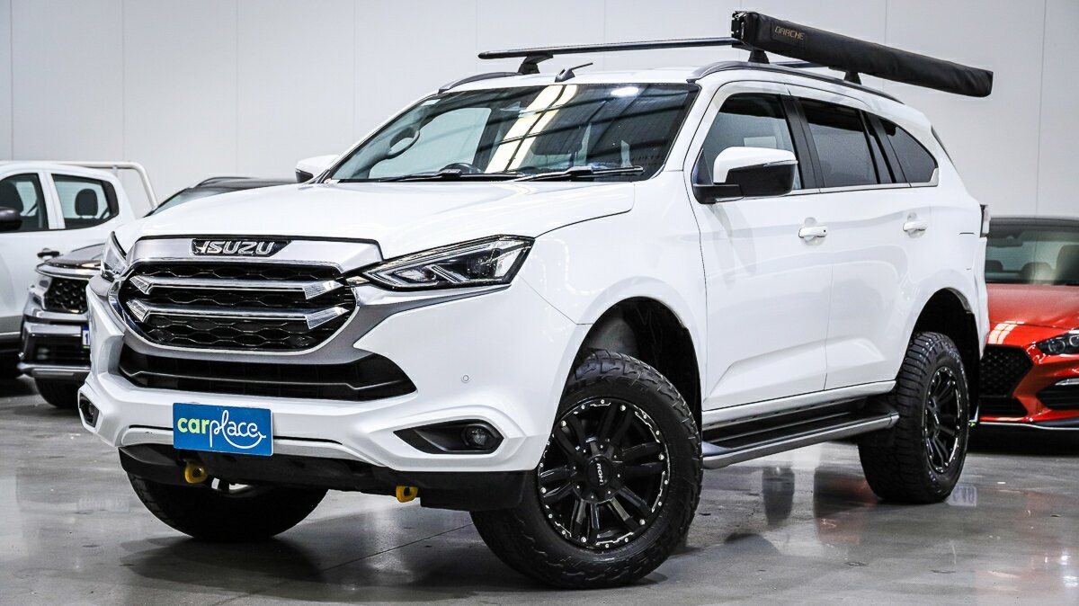 Isuzu Mu-x image 1