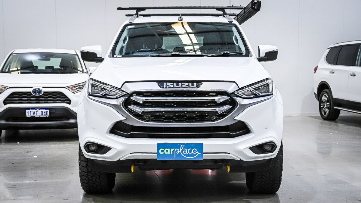 Isuzu Mu-x image 2
