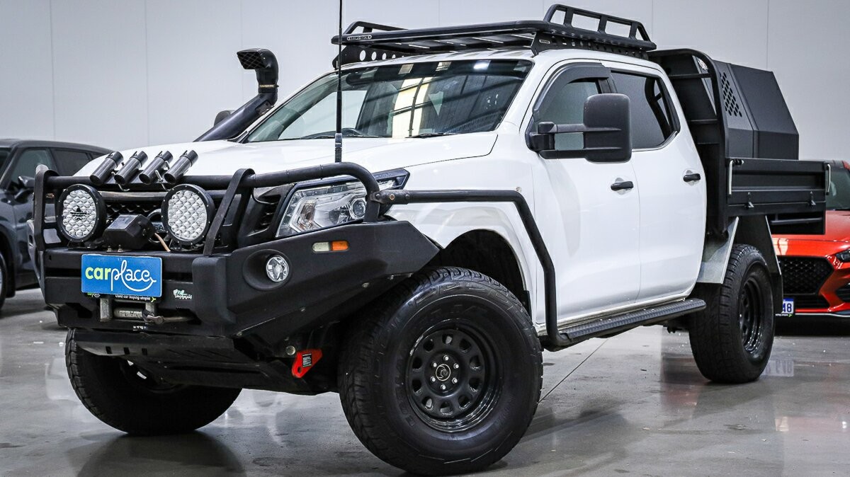 Nissan Navara image 1