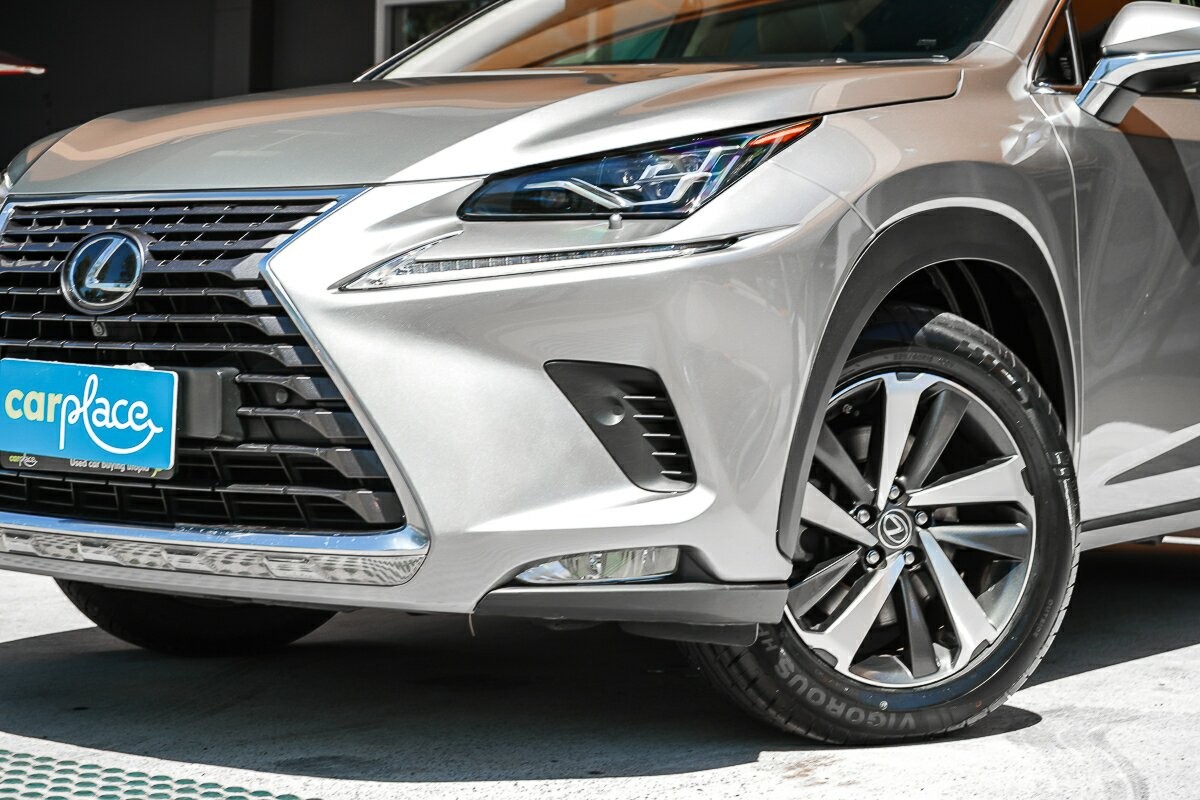 Lexus Nx image 2