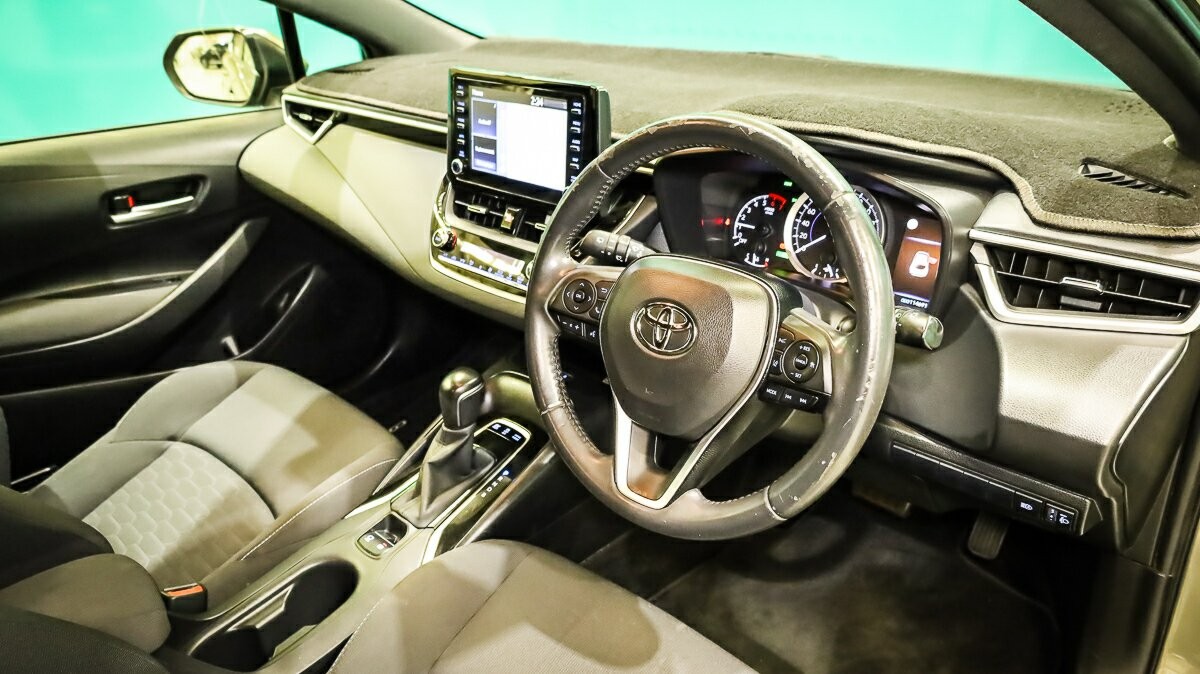 Toyota Corolla image 4