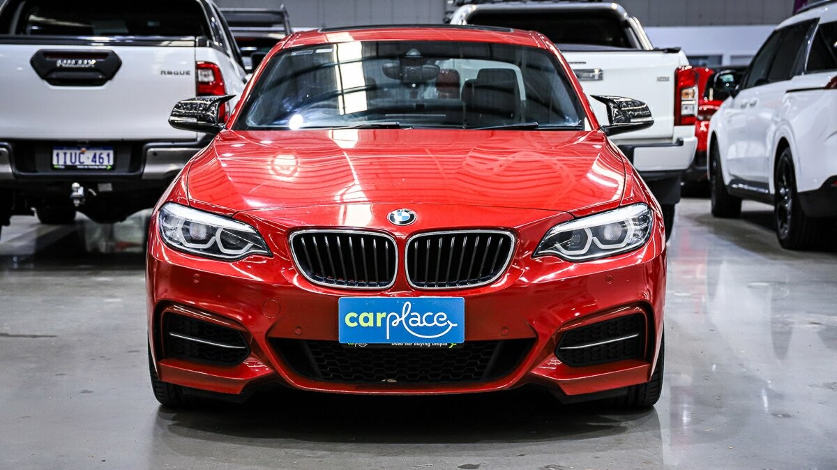 BMW 2 Series image 2