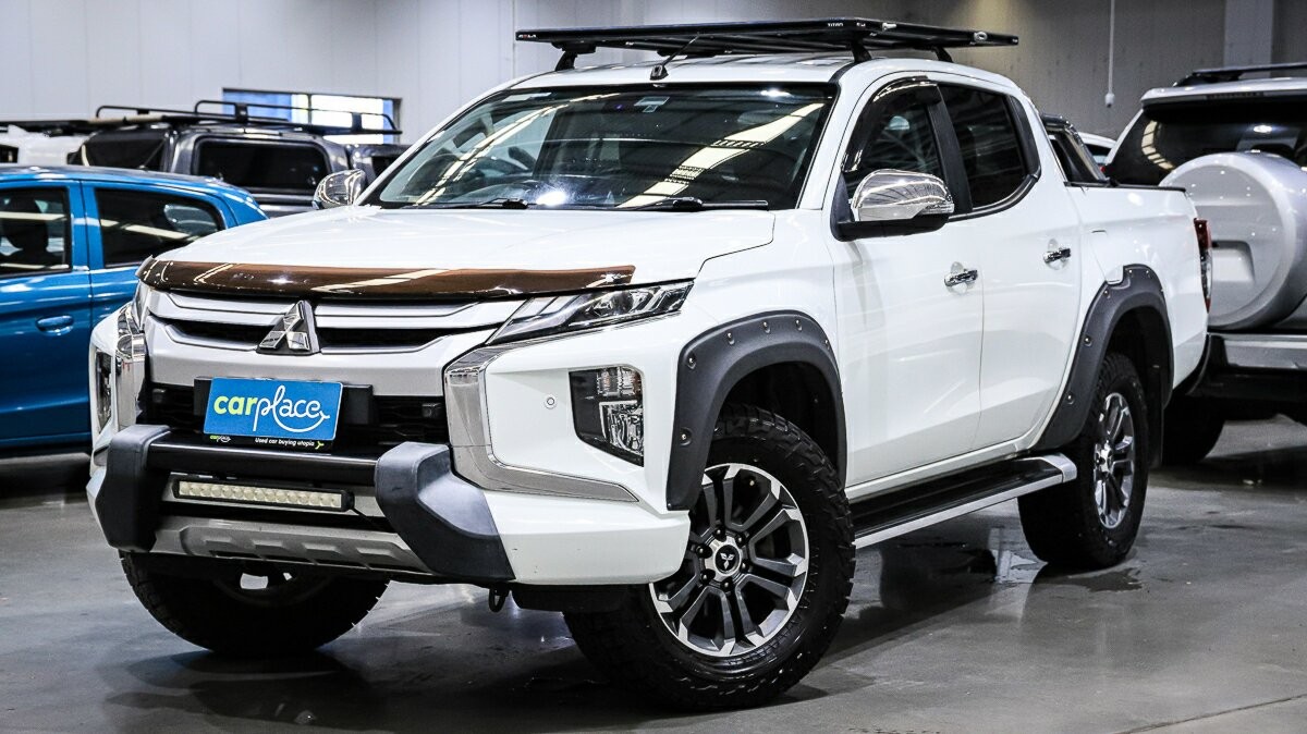 Mitsubishi Triton image 1