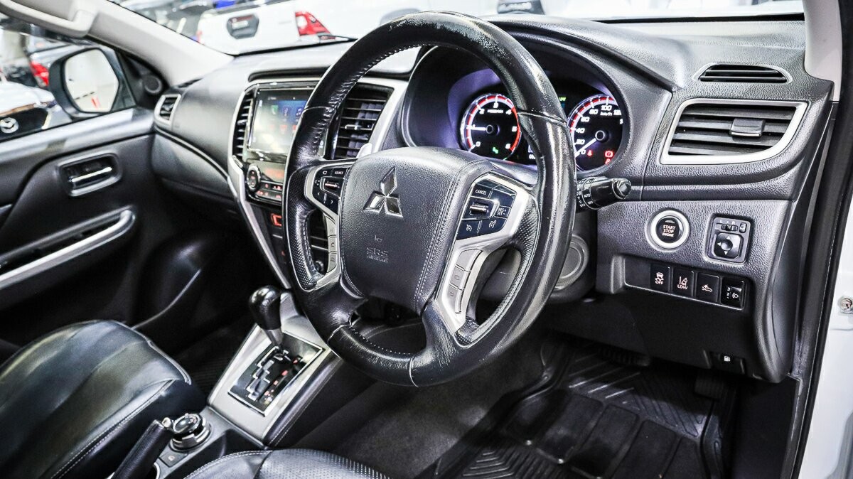 Mitsubishi Triton image 4