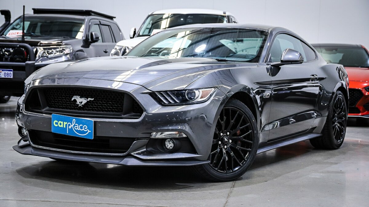 Ford Mustang image 1