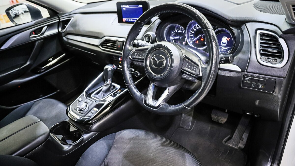 Mazda Cx-9 image 4