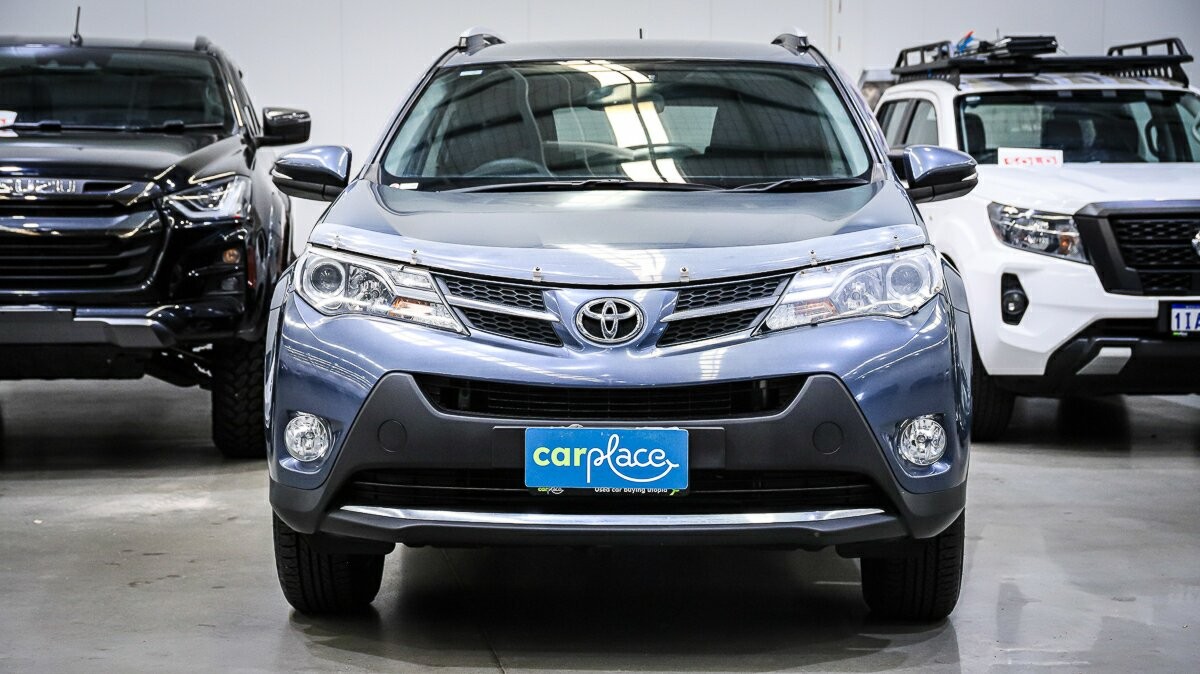 Toyota Rav4 image 2