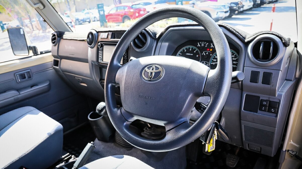 Toyota Landcruiser image 4